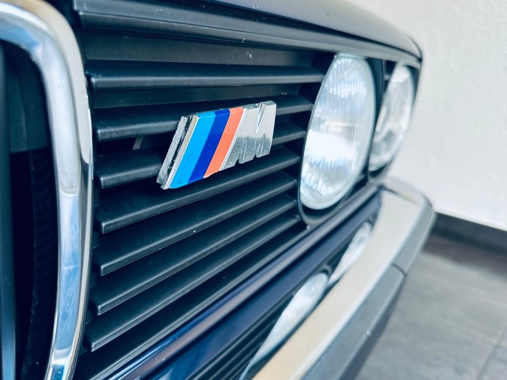 BMW 325 i Cabrio-image-22