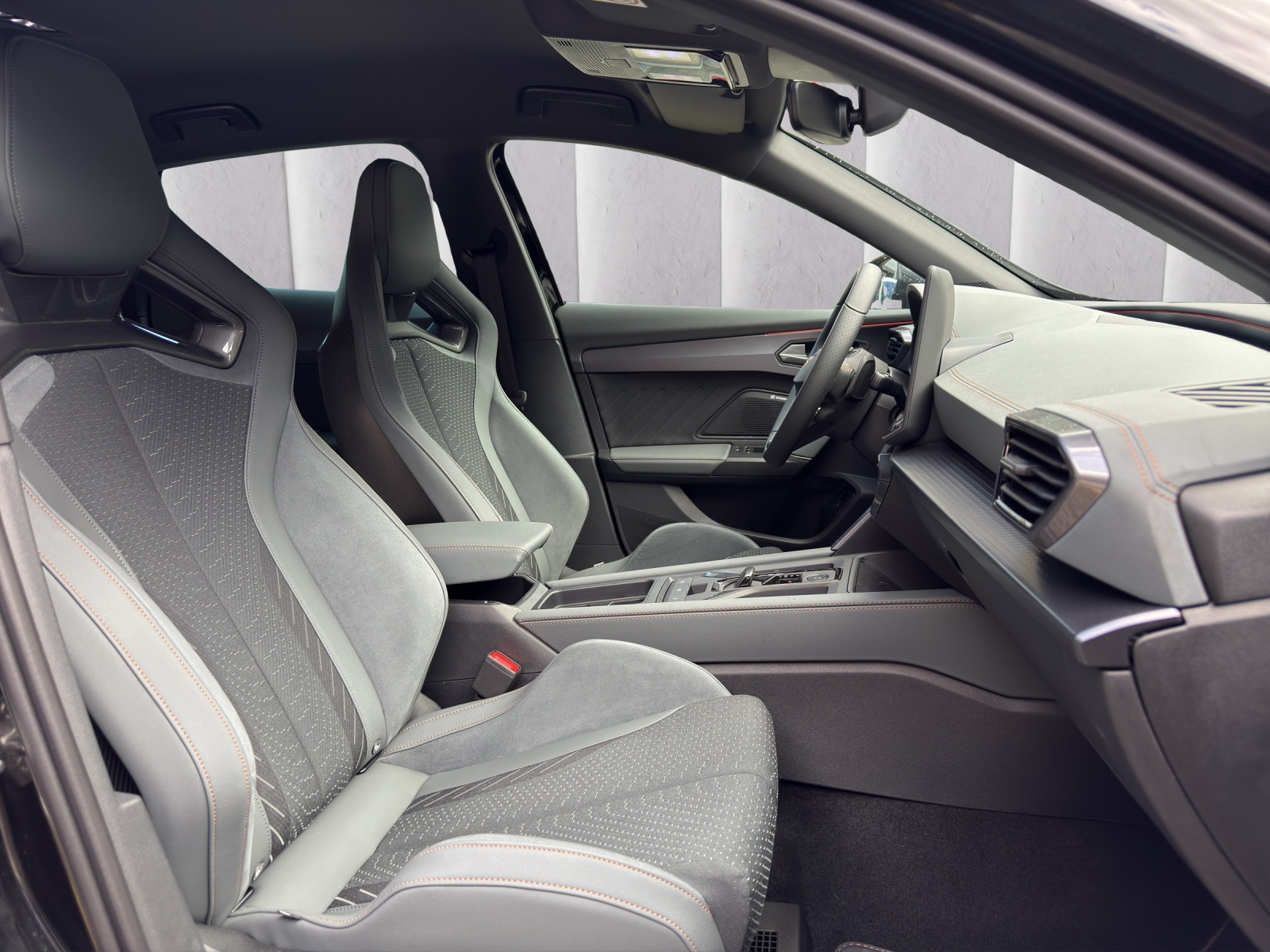 CUPRA Formentor 2.0TSI VZ 4Drive DSG-image-8