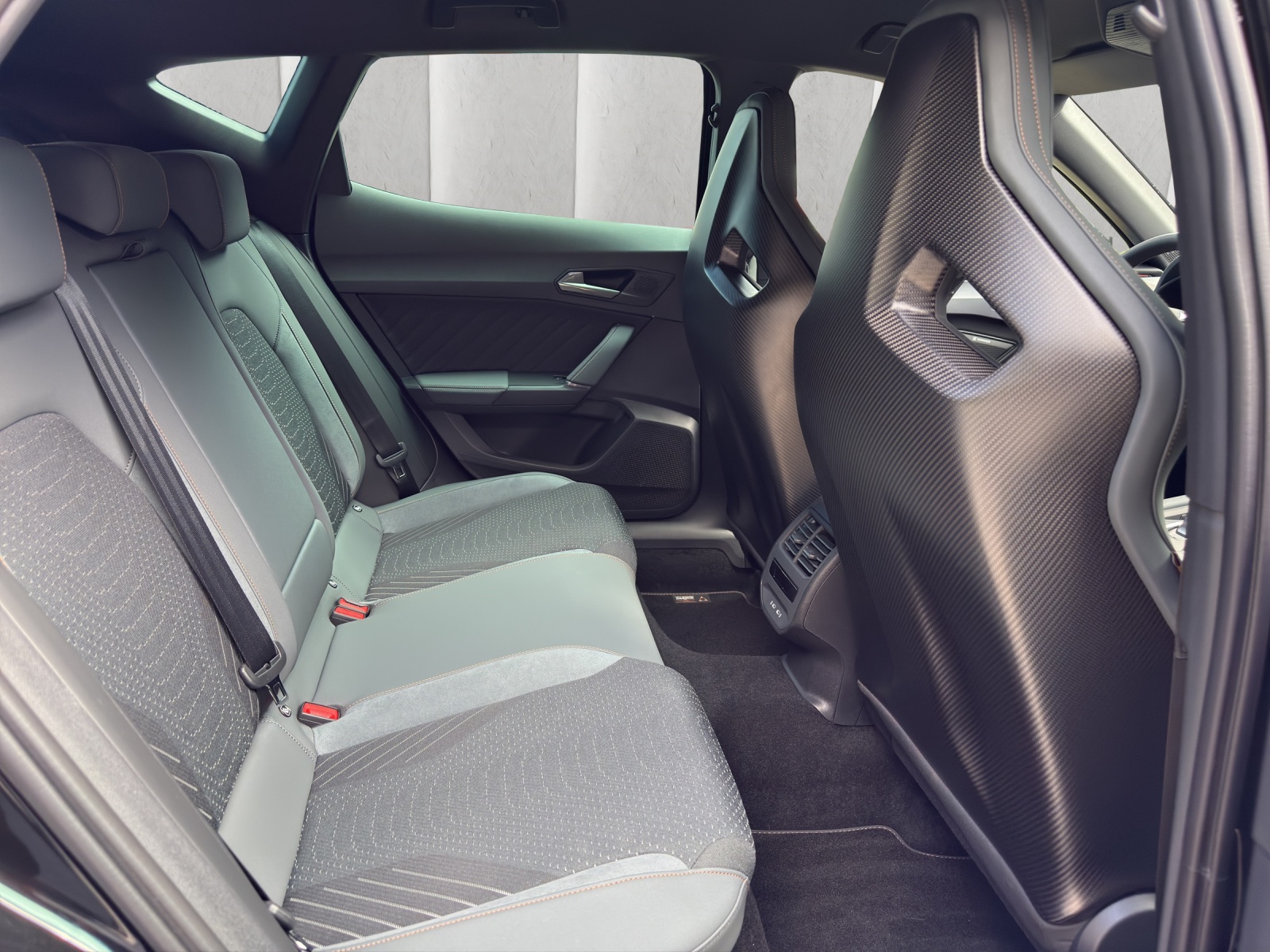 CUPRA Formentor 2.0TSI VZ 4Drive DSG-image-9