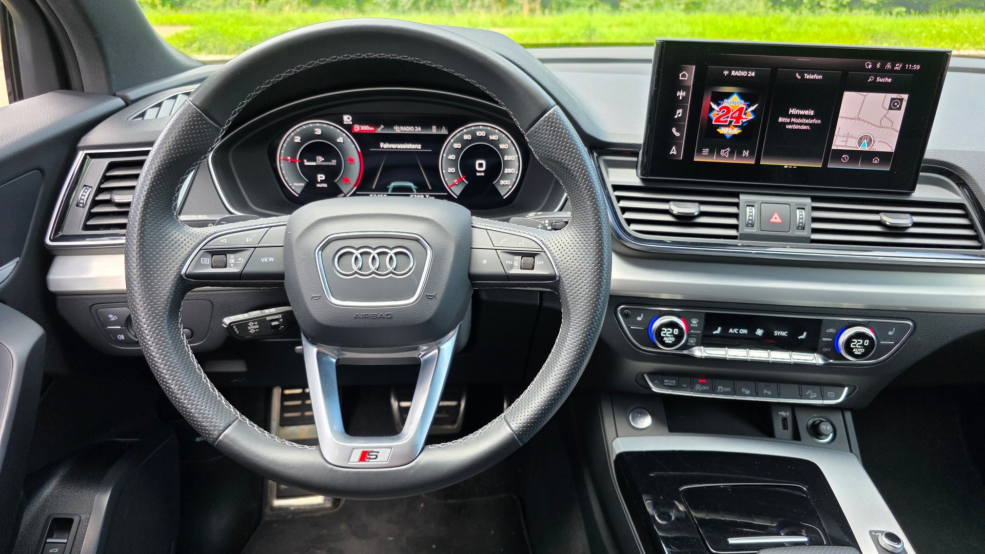 AUDI Q5 40 TDI S-line quattro S-tronic-image-17