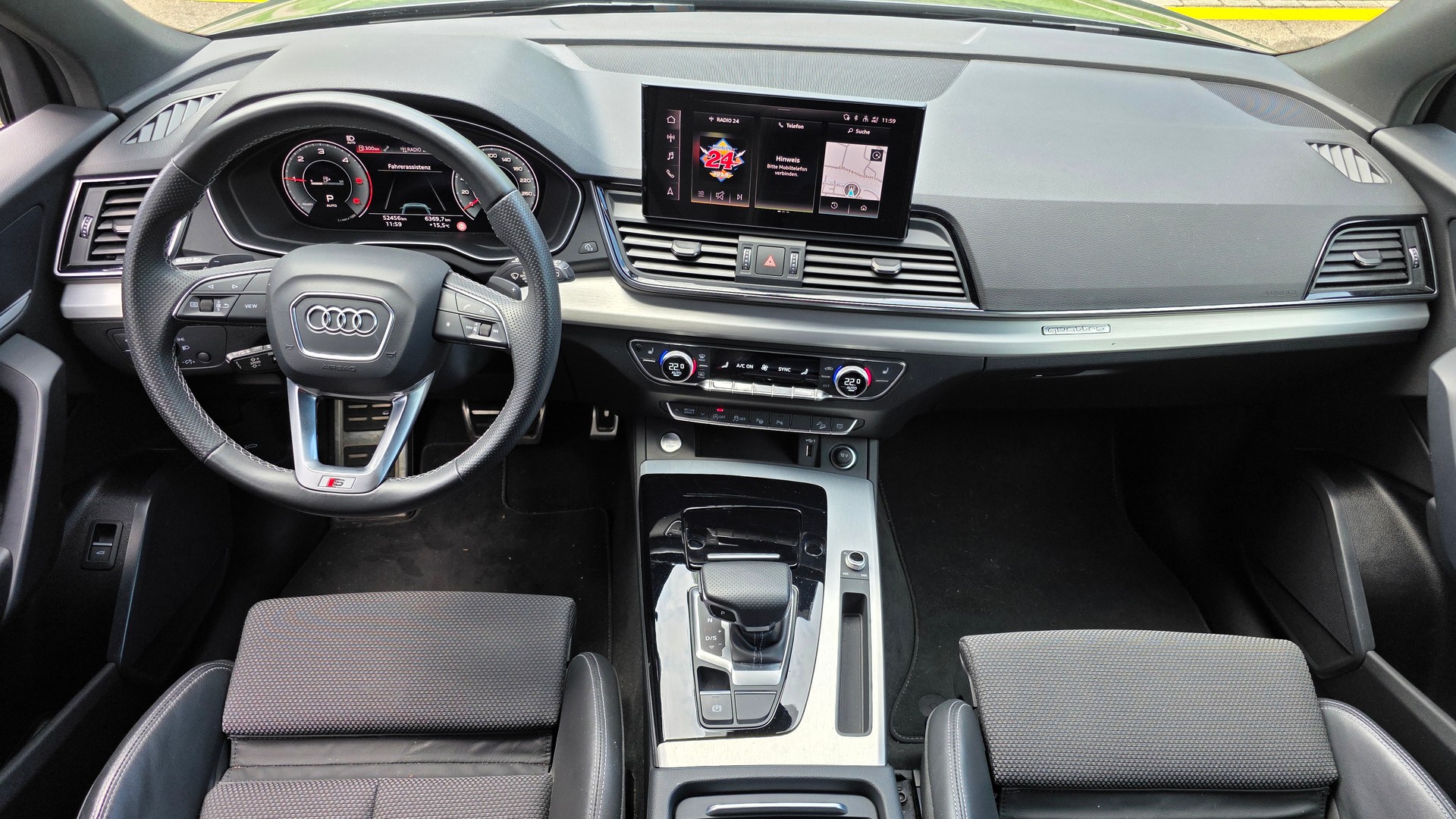 AUDI Q5 40 TDI S-line quattro S-tronic-image-16