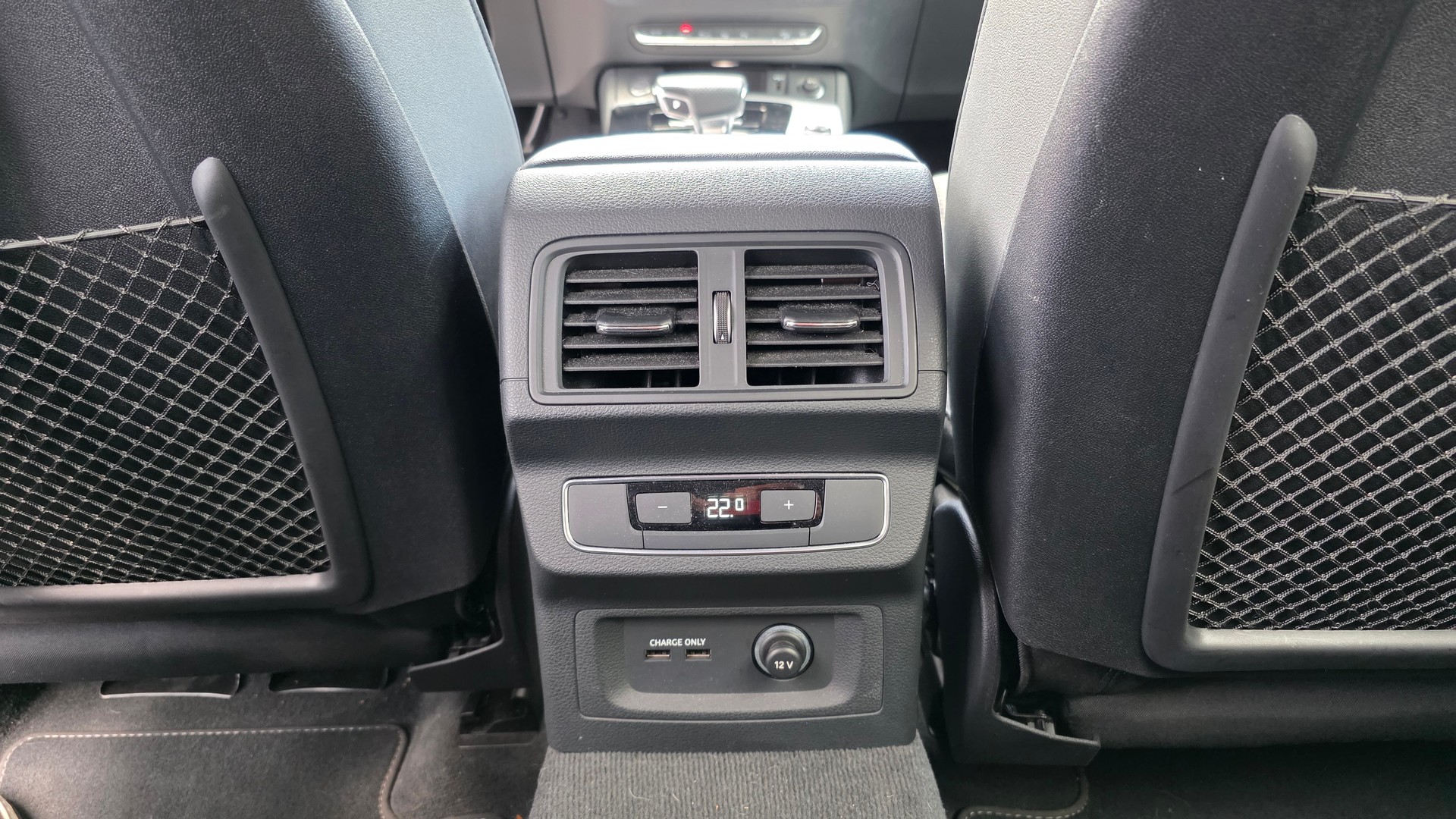AUDI Q5 40 TDI S-line quattro S-tronic-image-11