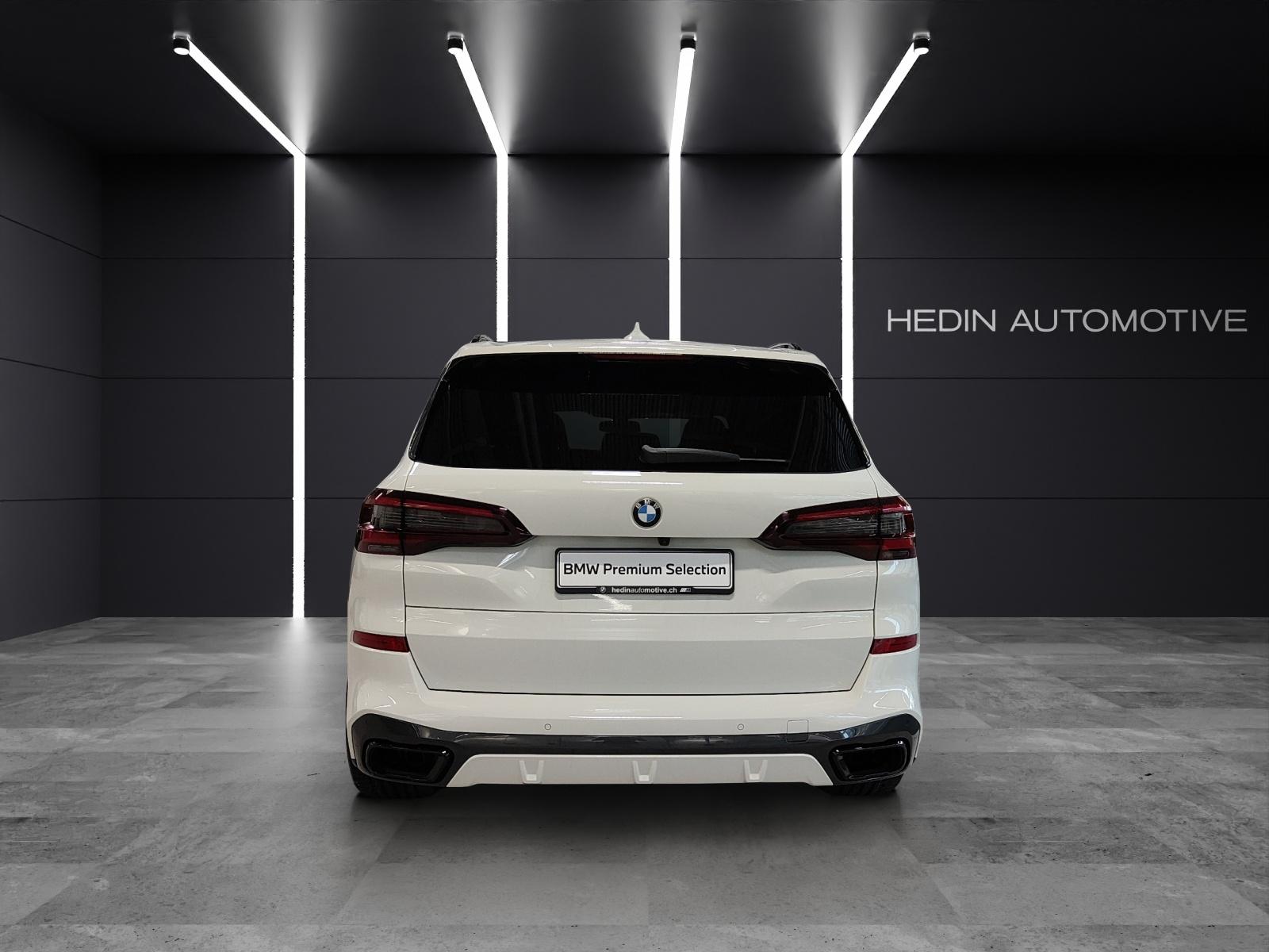 BMW X5 M50i xDrive-image-11