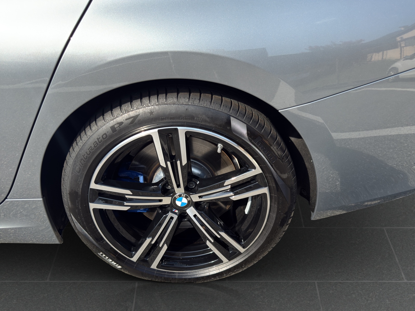 BMW 330d xDrive 48V Steptronic M Sport-image-11