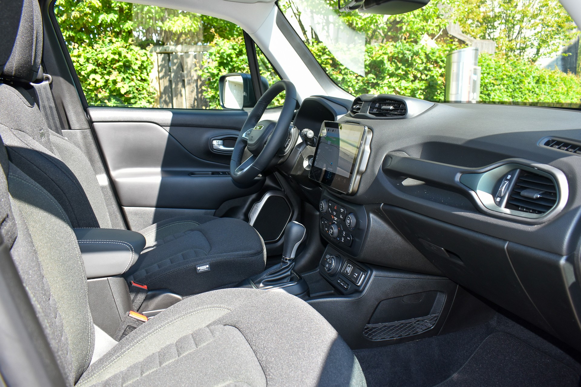 JEEP Renegade 1.3 T PHEV North Star AWD-image-13