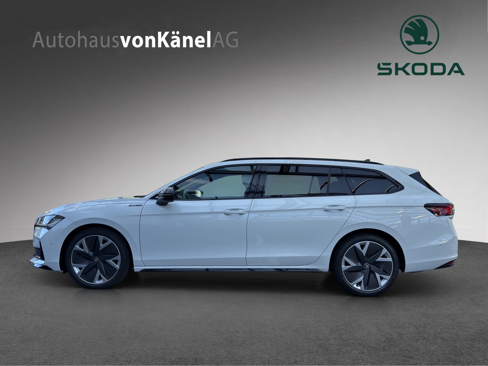 SKODA Superb Combi 2.0 TSI Sportline 4x4 DSG-image-1