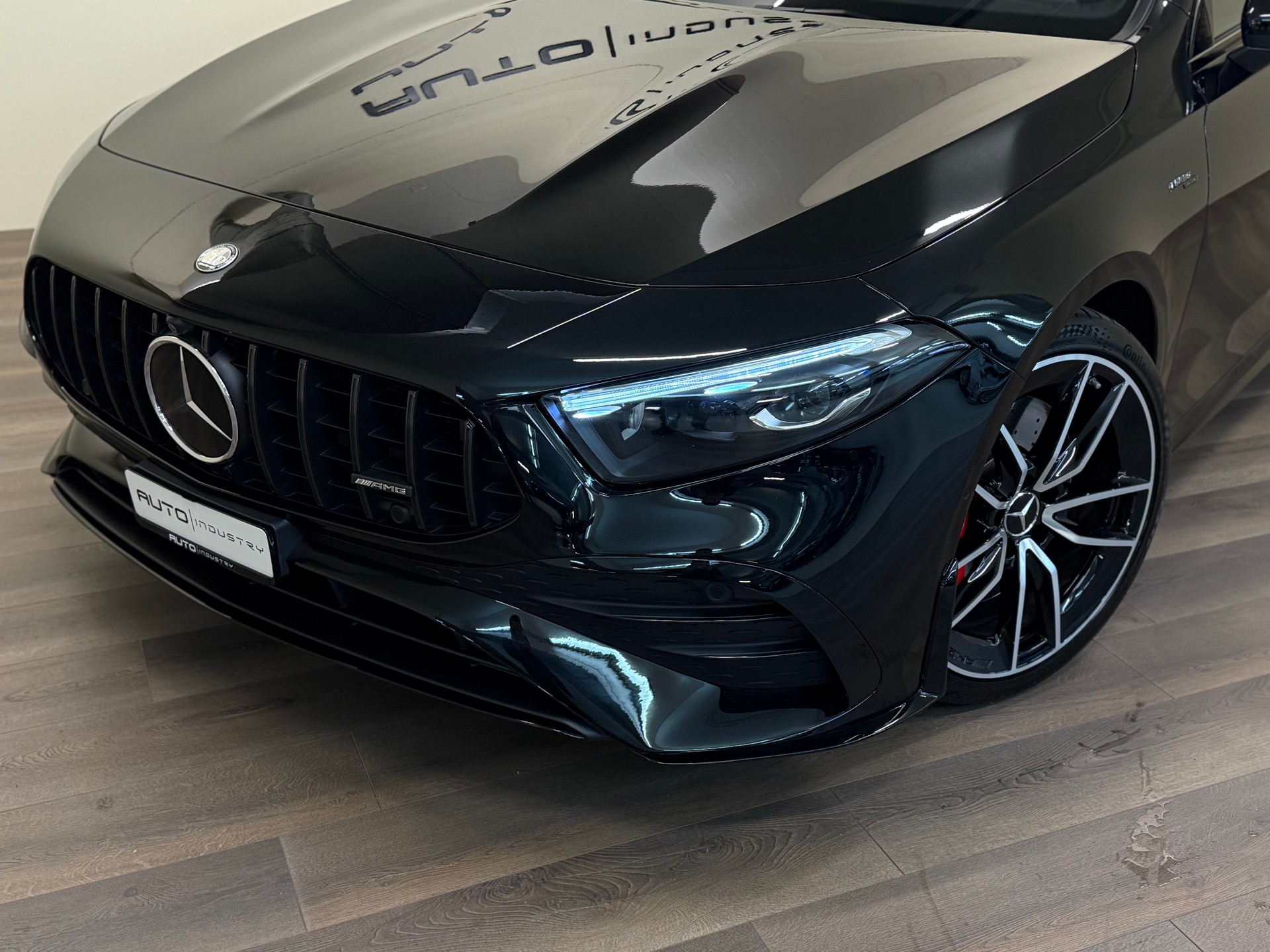 MERCEDES-BENZ A AMG 35 4Matic 8G-DCT-image-2