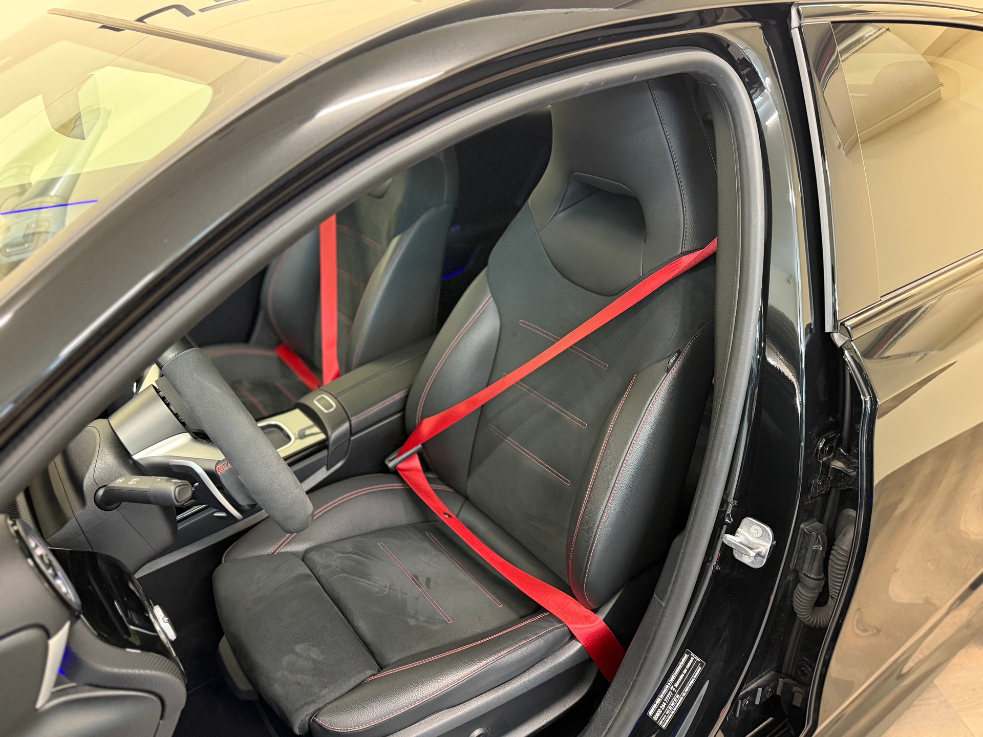 MERCEDES-BENZ A AMG 35 4Matic 8G-DCT-image-13