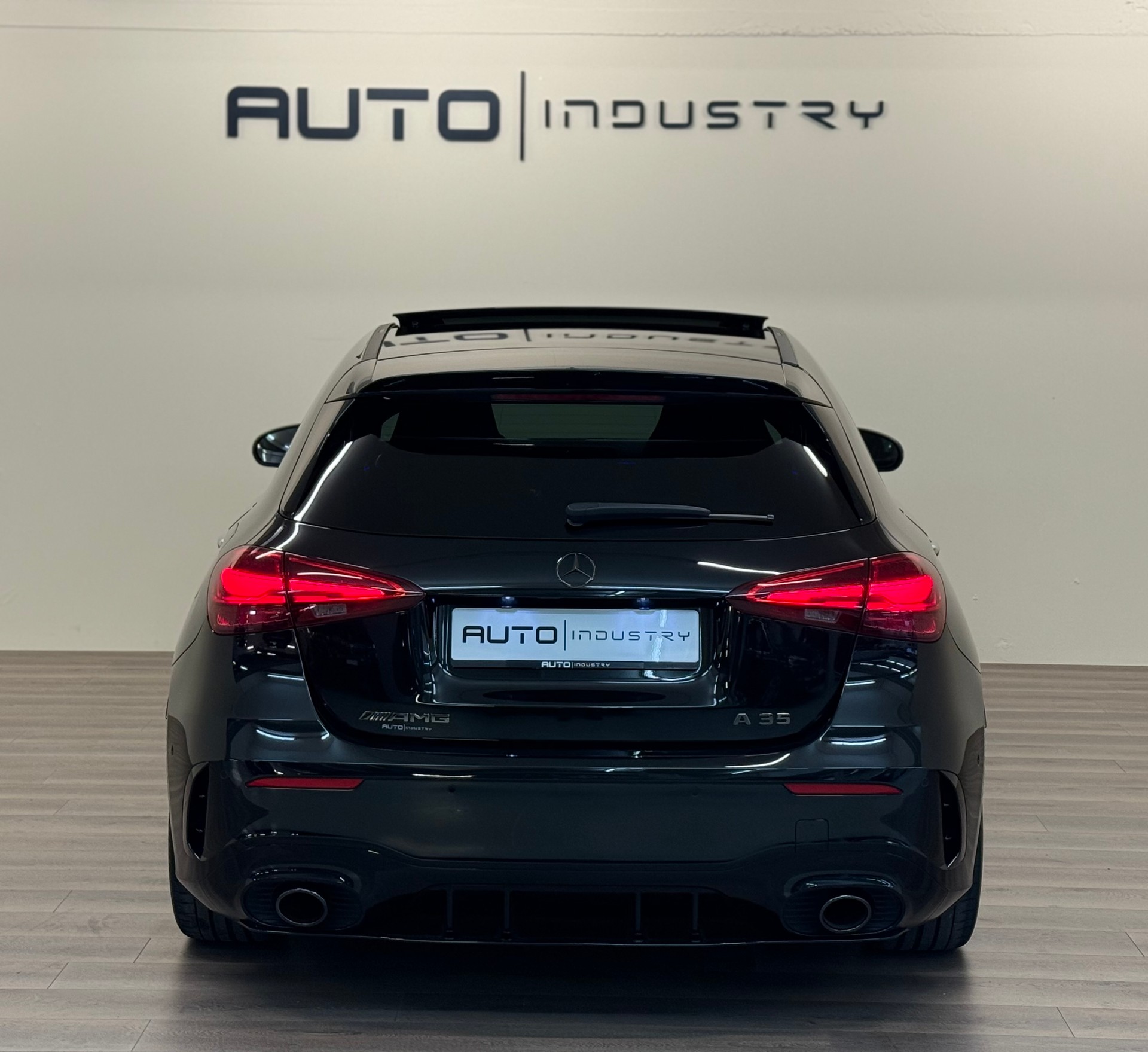 MERCEDES-BENZ A AMG 35 4Matic 8G-DCT-image-8