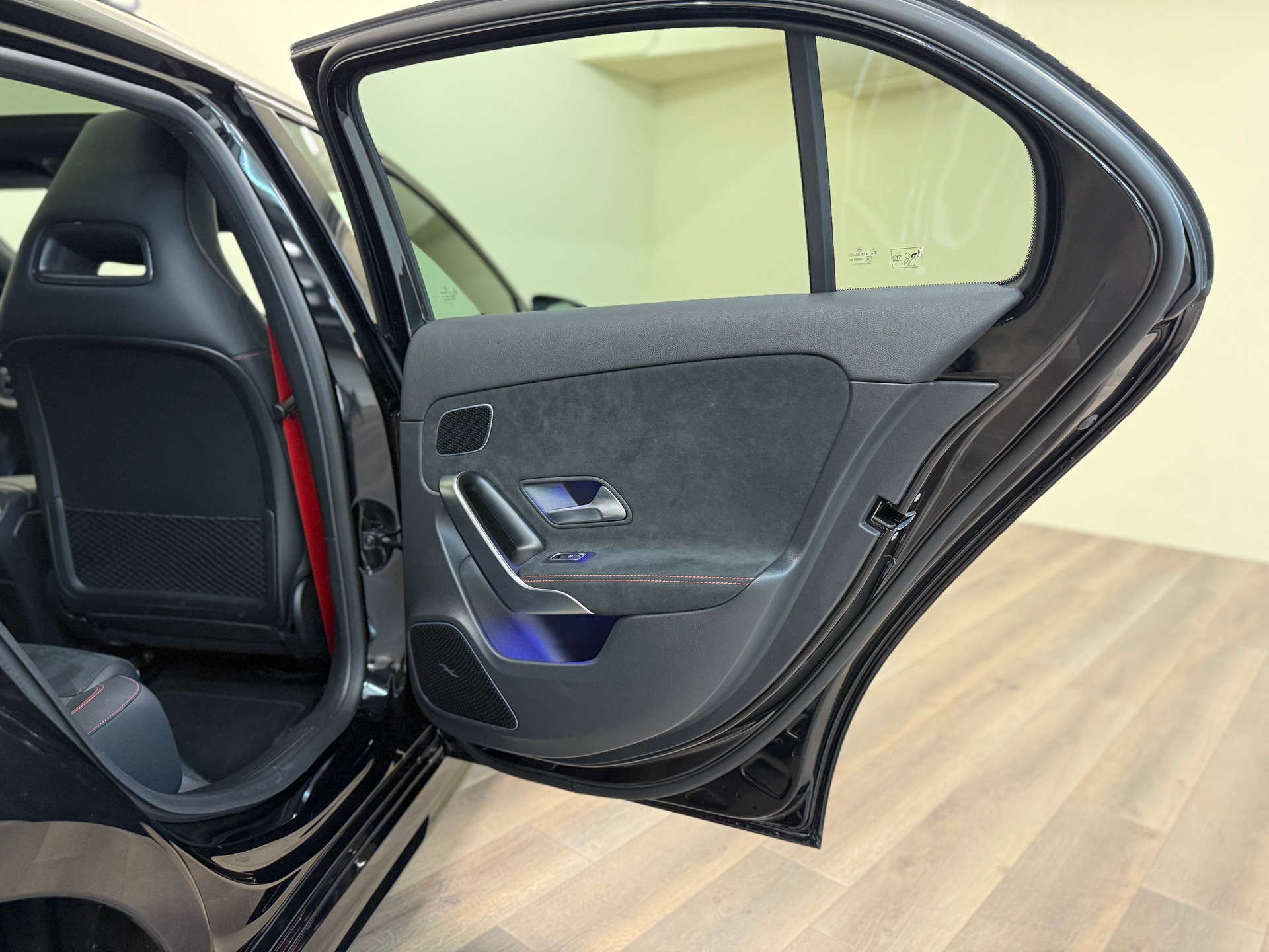 MERCEDES-BENZ A AMG 35 4Matic 8G-DCT-image-27