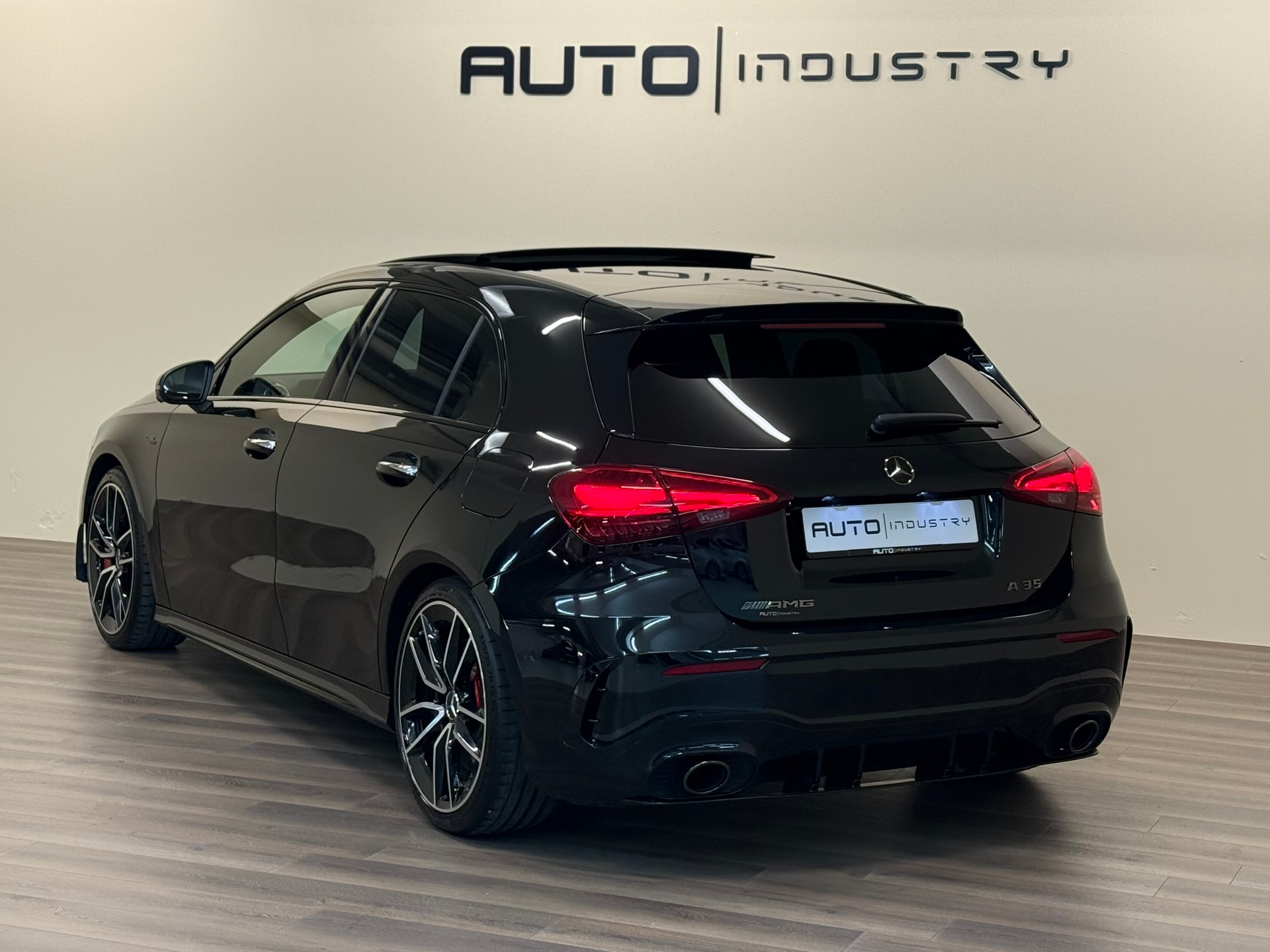 MERCEDES-BENZ A AMG 35 4Matic 8G-DCT-image-10
