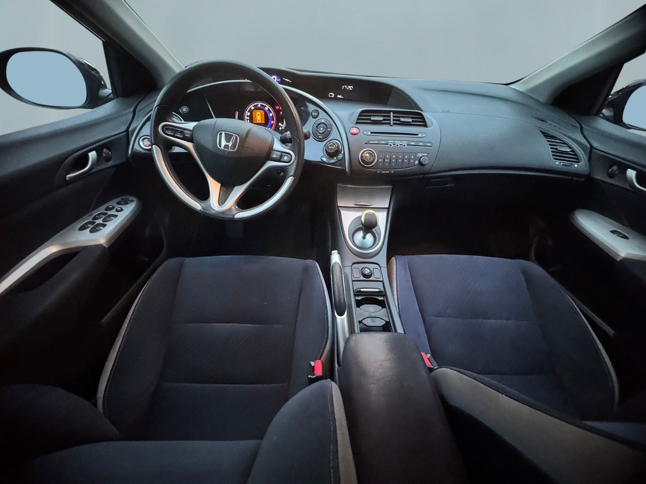 HONDA Civic 1.4i Comfort-image-9