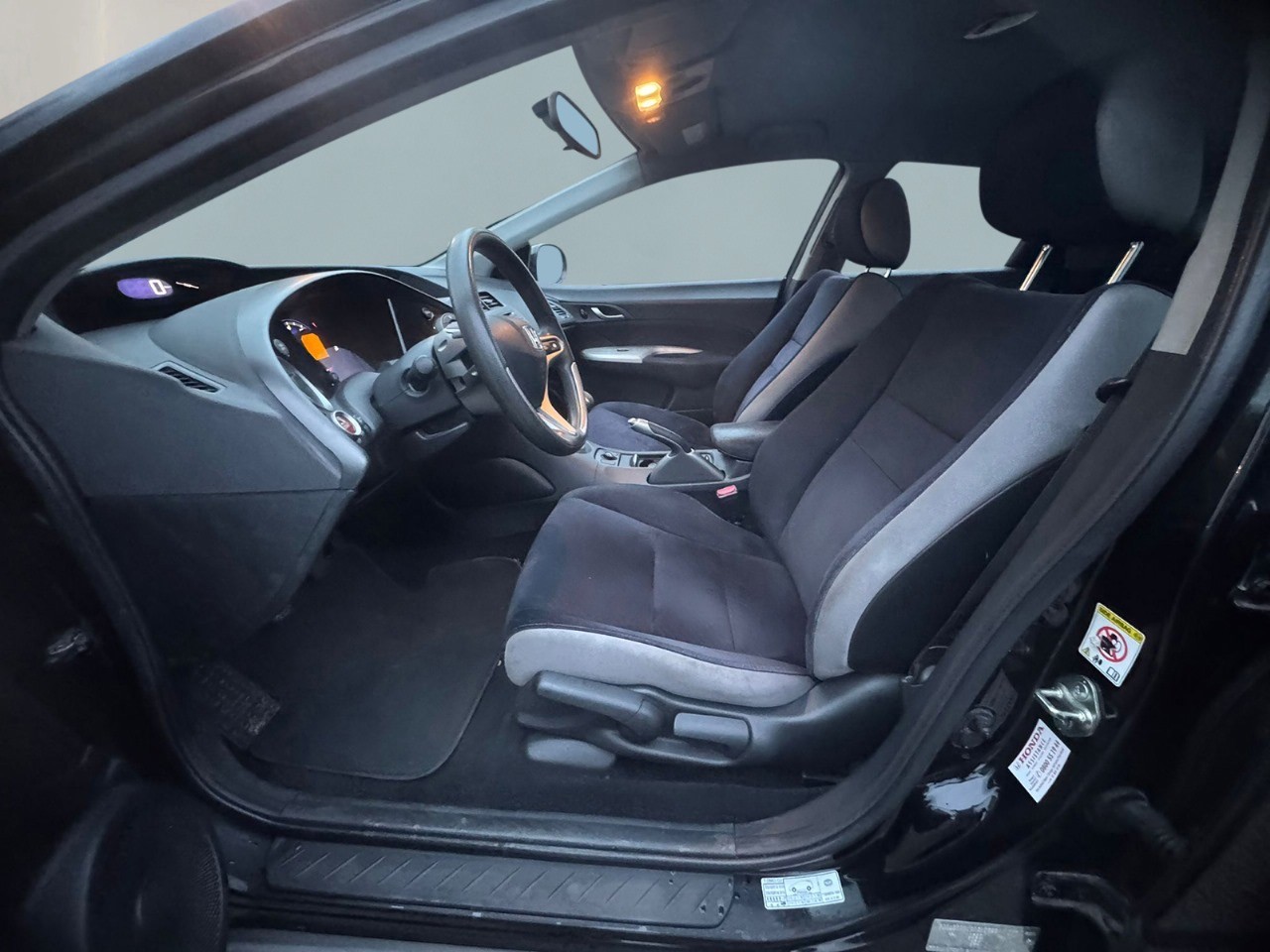 HONDA Civic 1.4i Comfort-image-7
