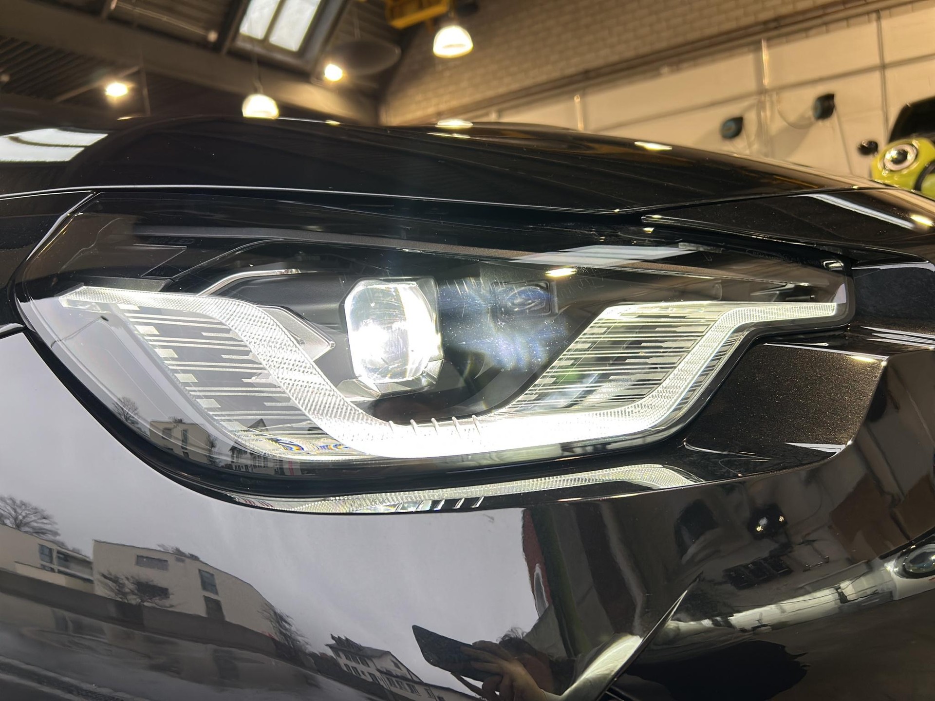 BMW M240i xDrive M Sport Pro Steptronic-image-8