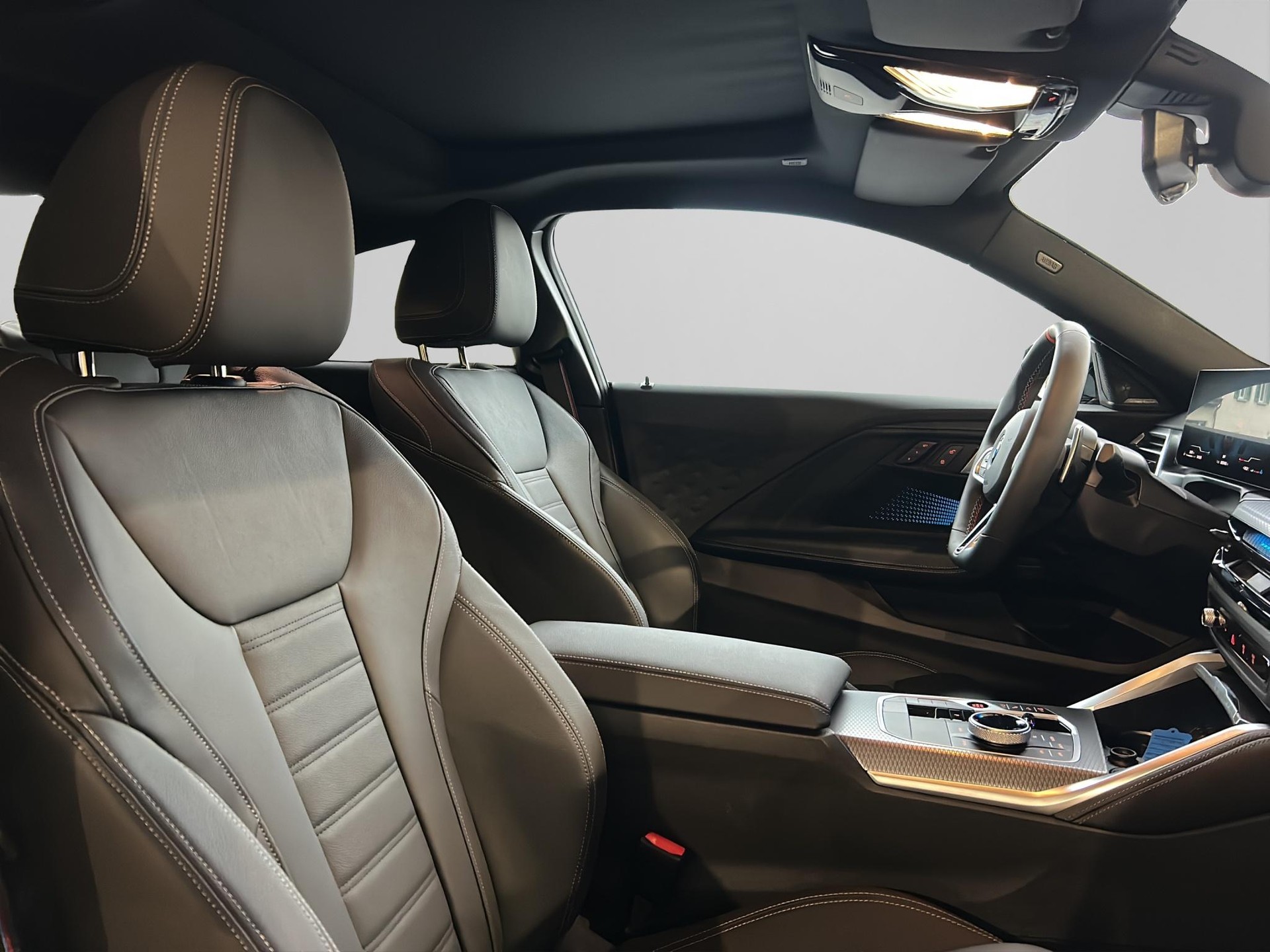 BMW M240i xDrive M Sport Pro Steptronic-image-18