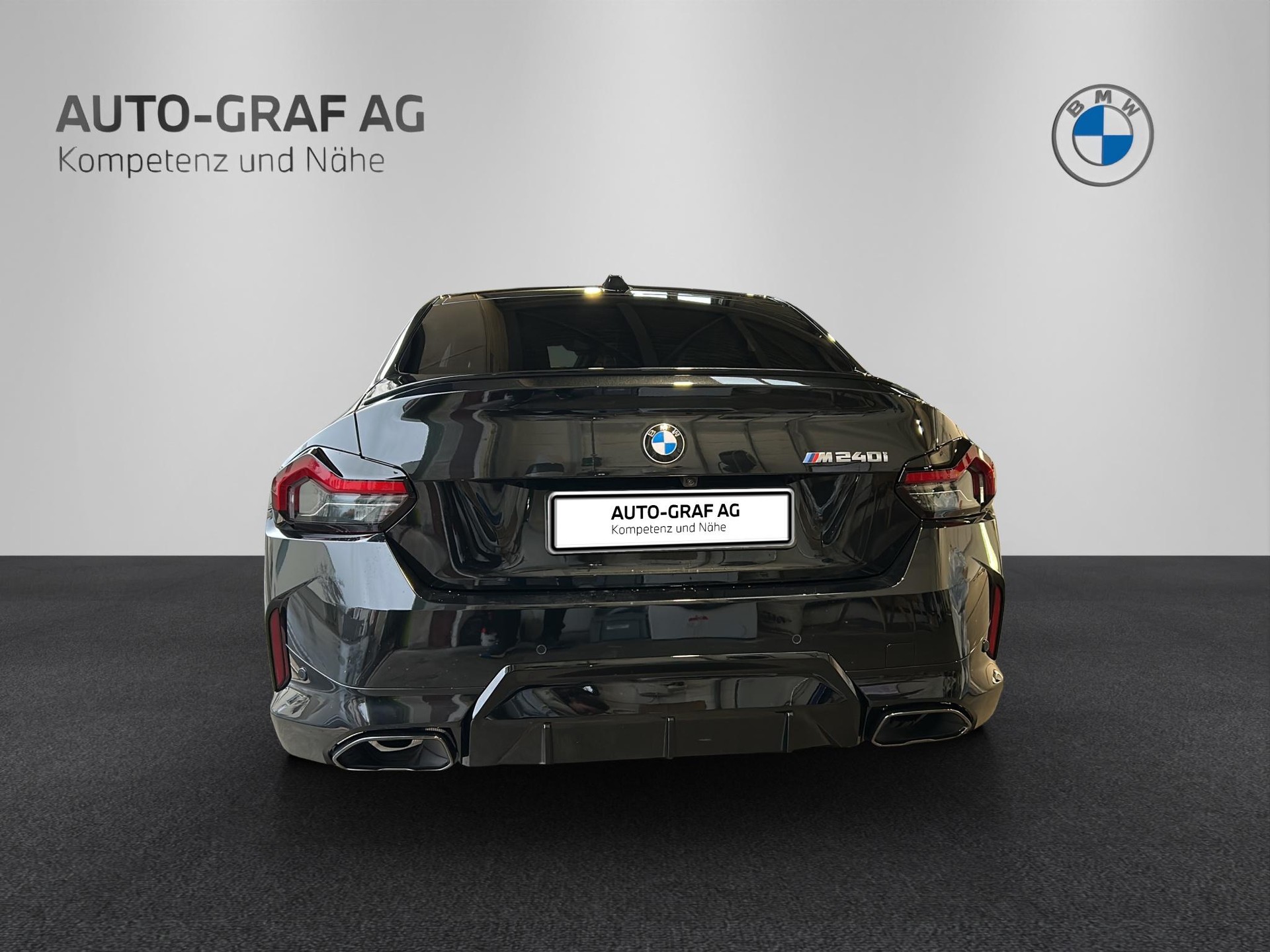 BMW M240i xDrive M Sport Pro Steptronic-image-3