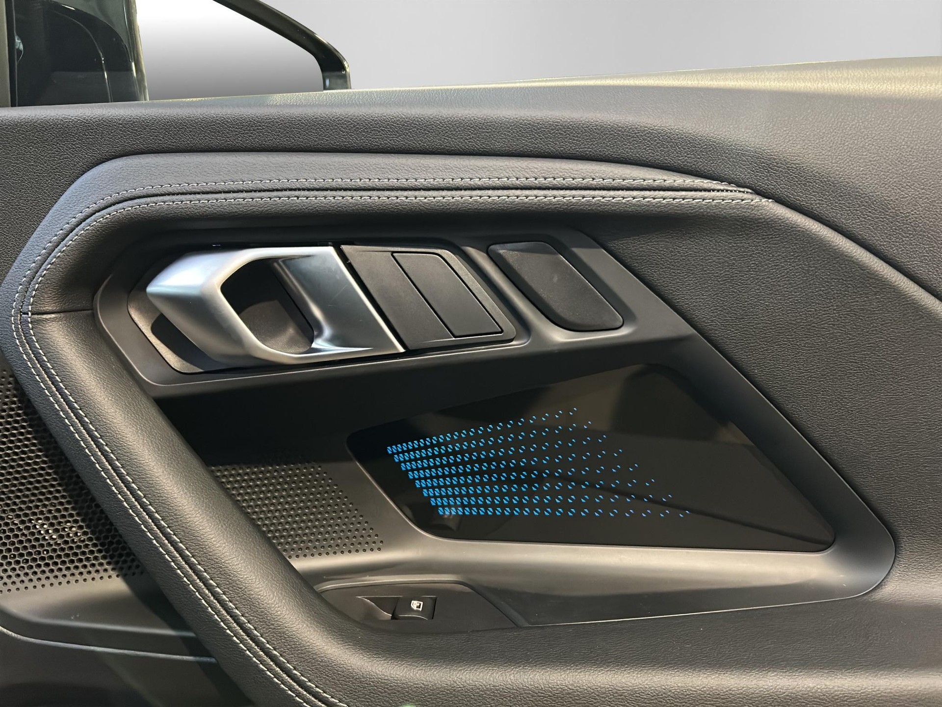 BMW M240i xDrive M Sport Pro Steptronic-image-19