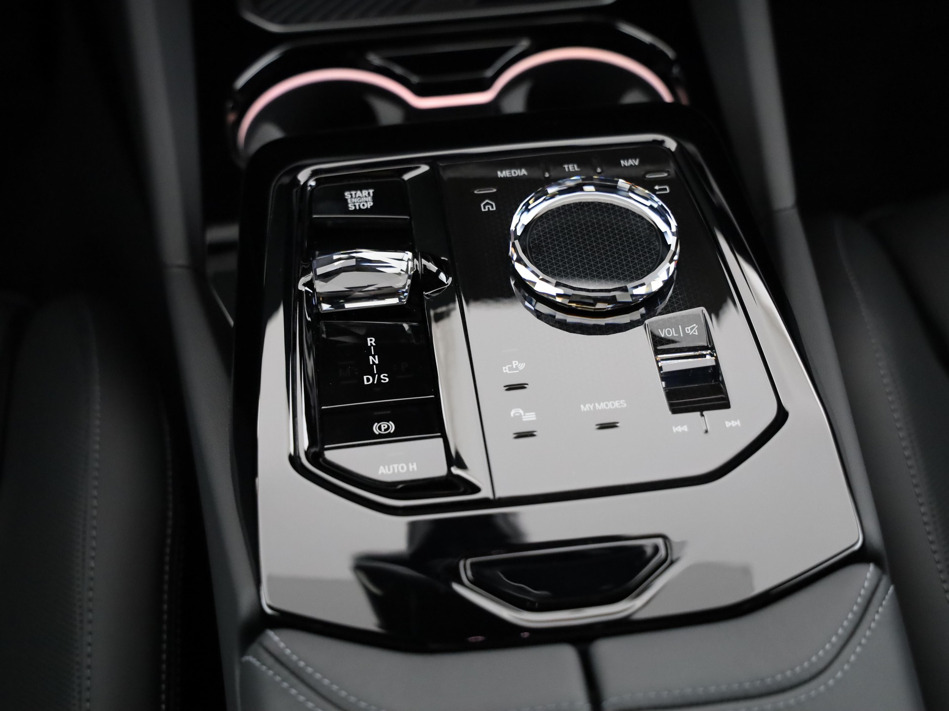 BMW 550e xDrive Touring-image-17