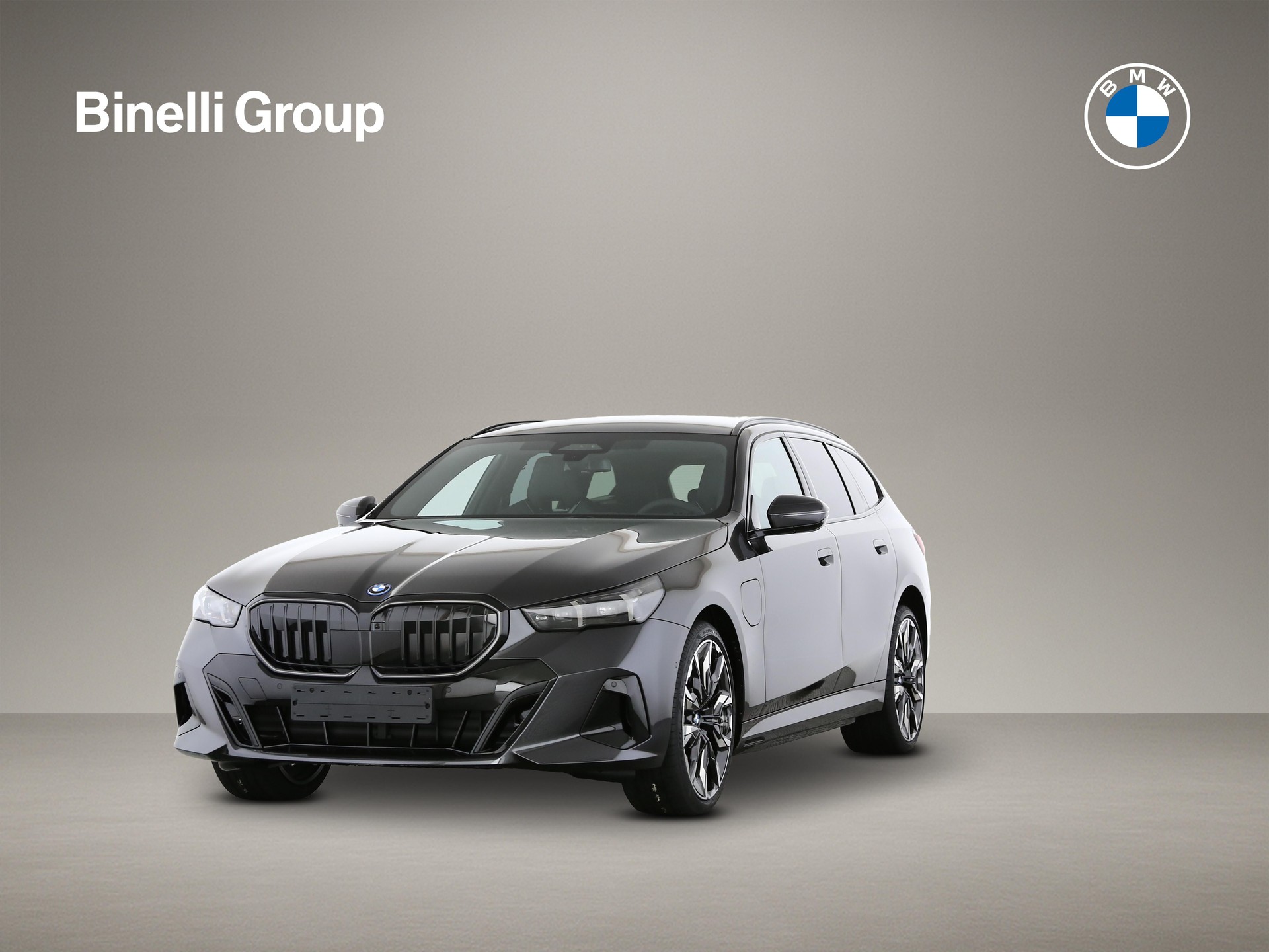 BMW 550e xDrive Touring-image-0