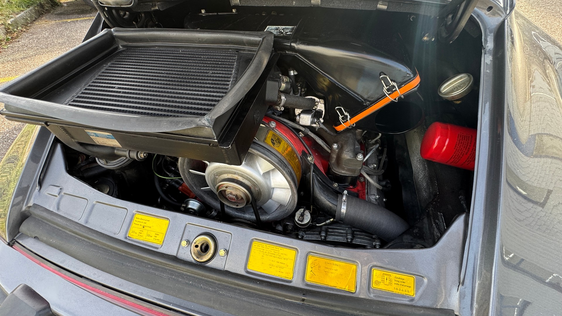 PORSCHE 911 (930) Turbo 3.3 Liter 4 Gang-image-13
