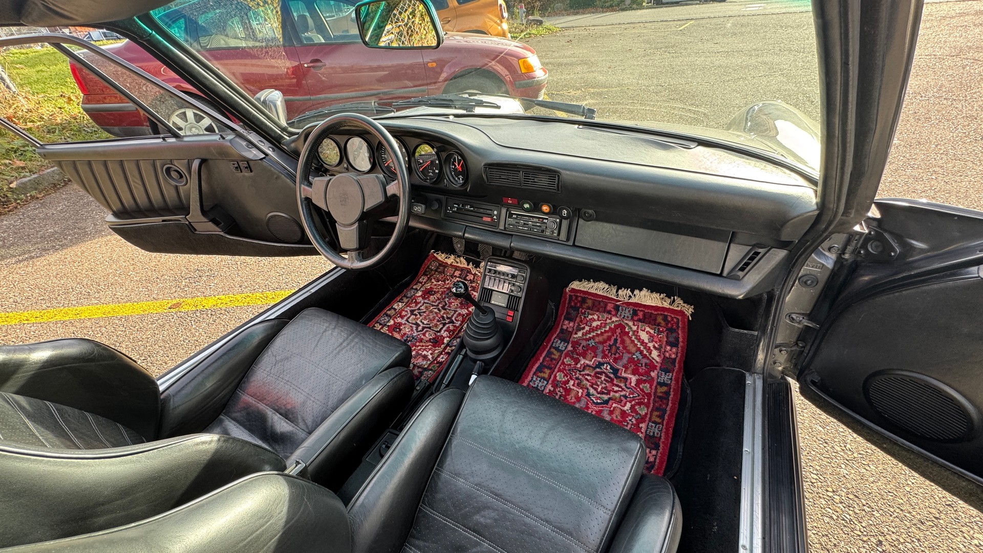 PORSCHE 911 (930) Turbo 3.3 Liter 4 Gang-image-6