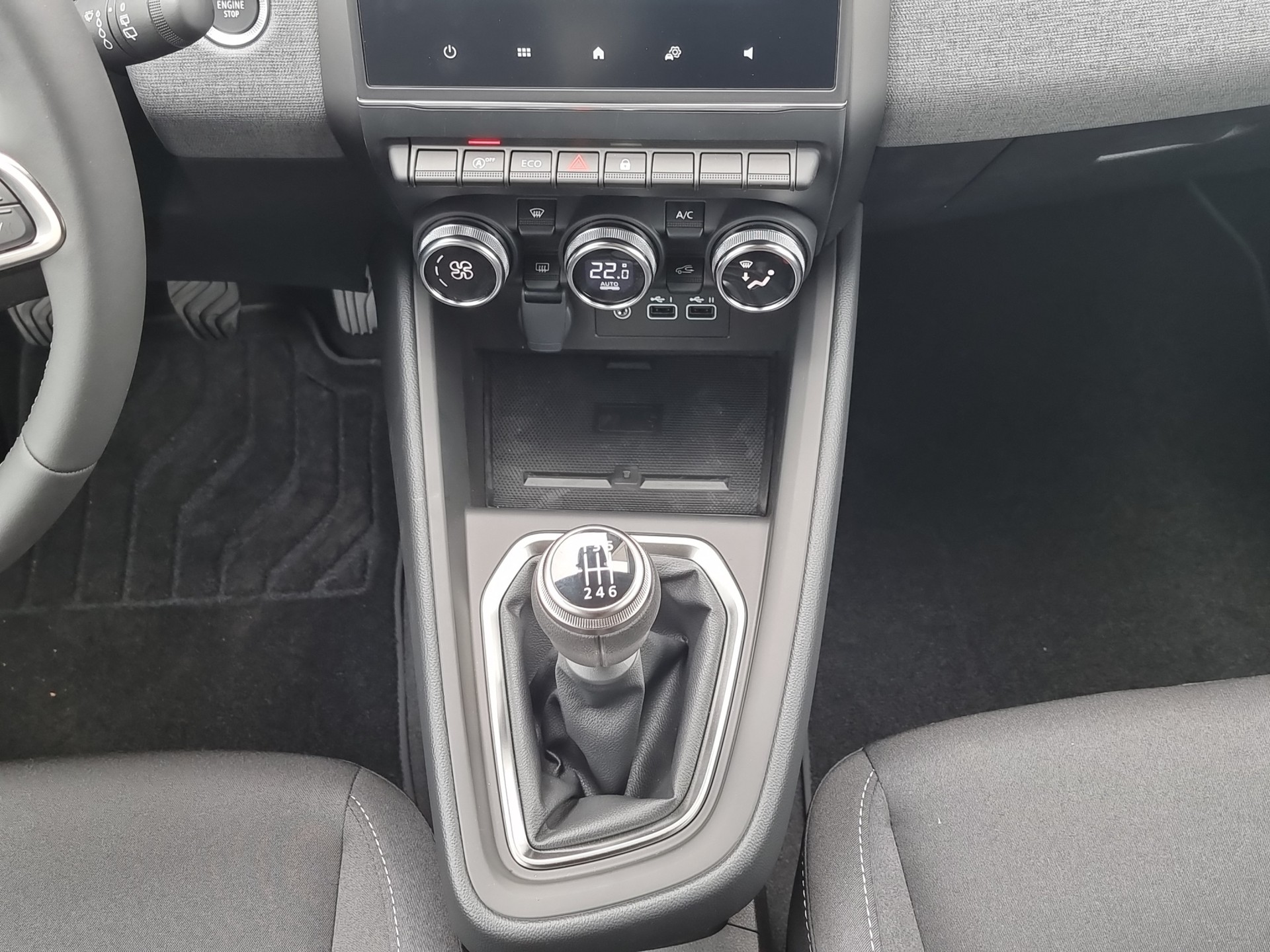 MITSUBISHI Colt 1.0 Invite-image-9