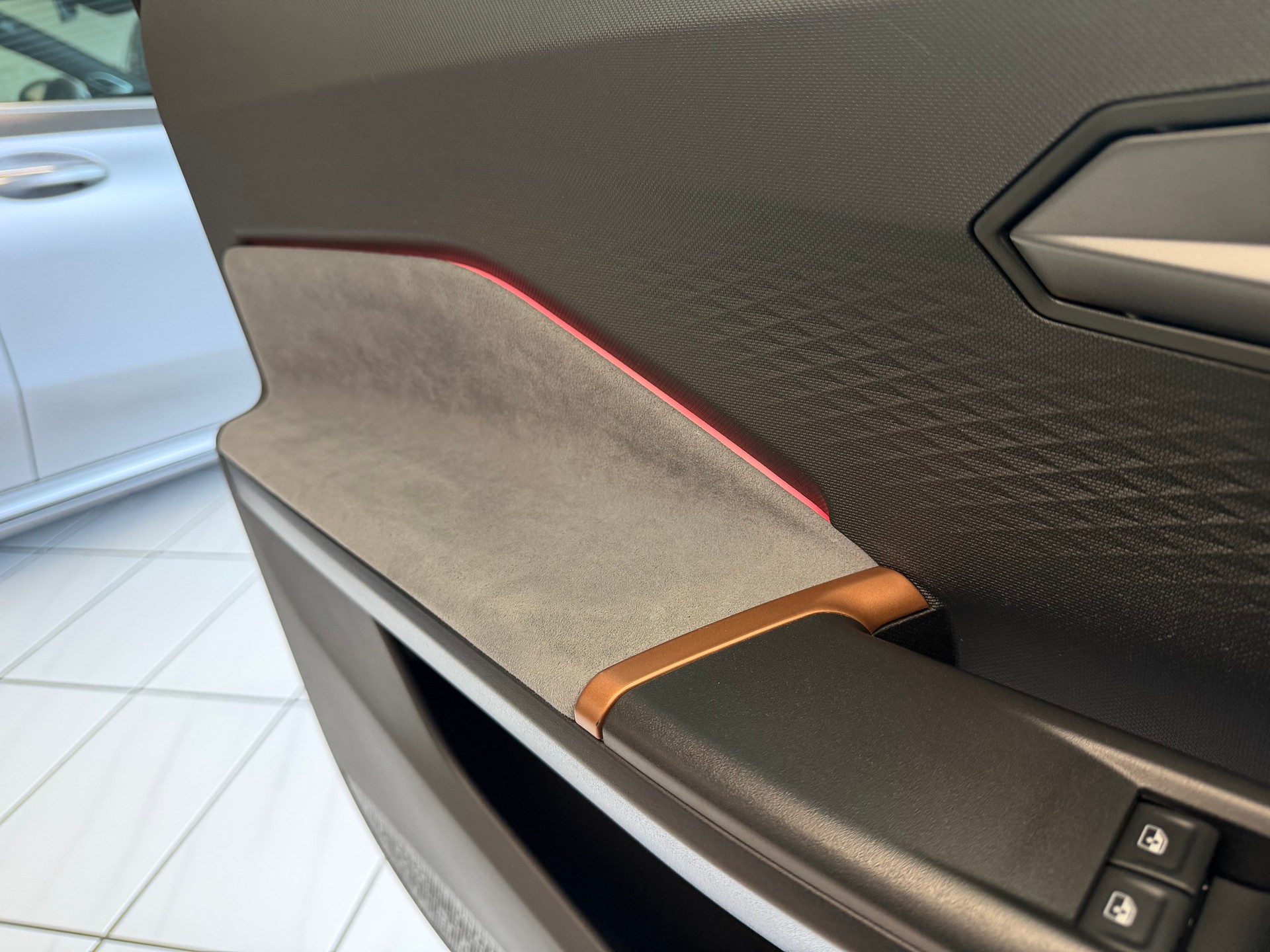 CUPRA Born 58 kWh | SoH 96.1%-image-16