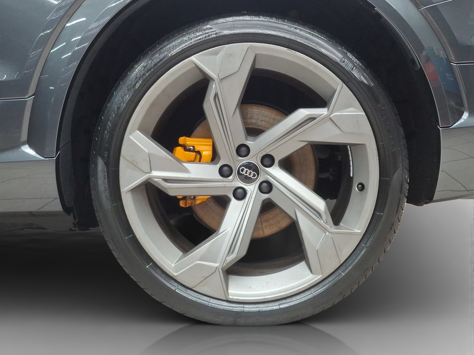 AUDI e-tron S Sportback quattro-image-16