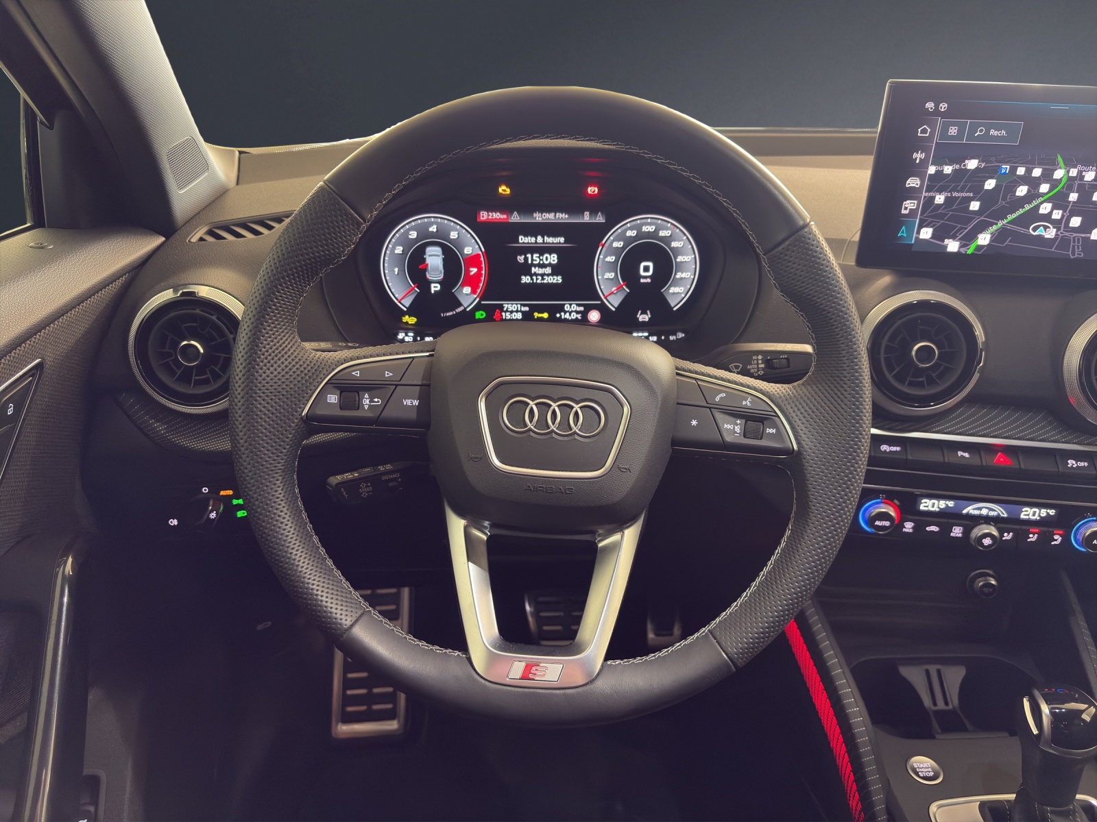 AUDI Q2 40 TFSI S line Attr qu-image-12