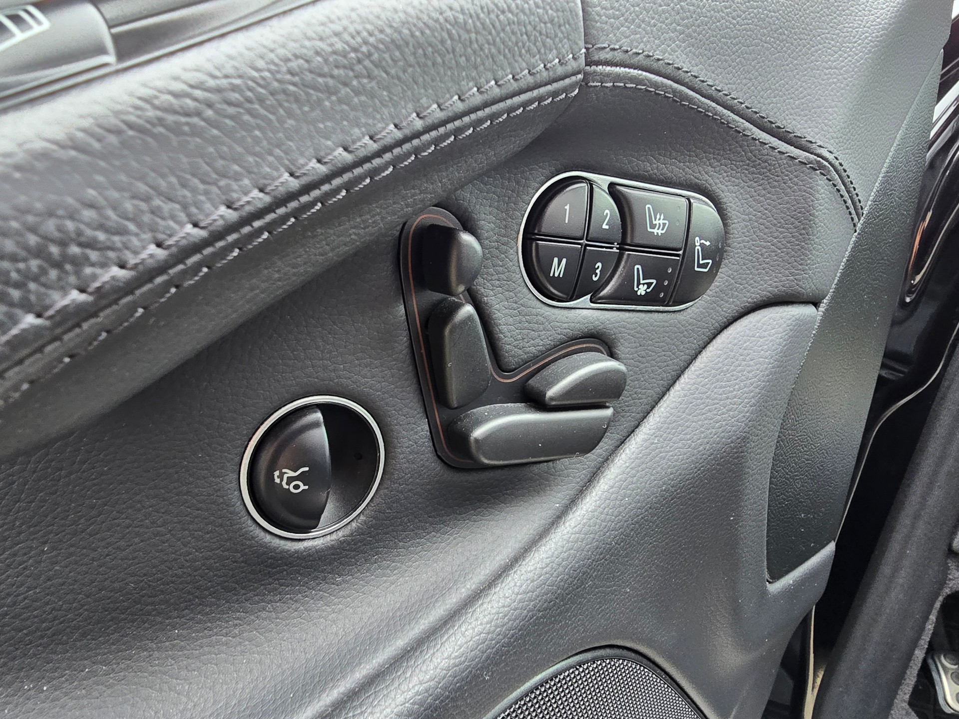 MERCEDES-BENZ SL 63 AMG Speedshift MCT-image-8