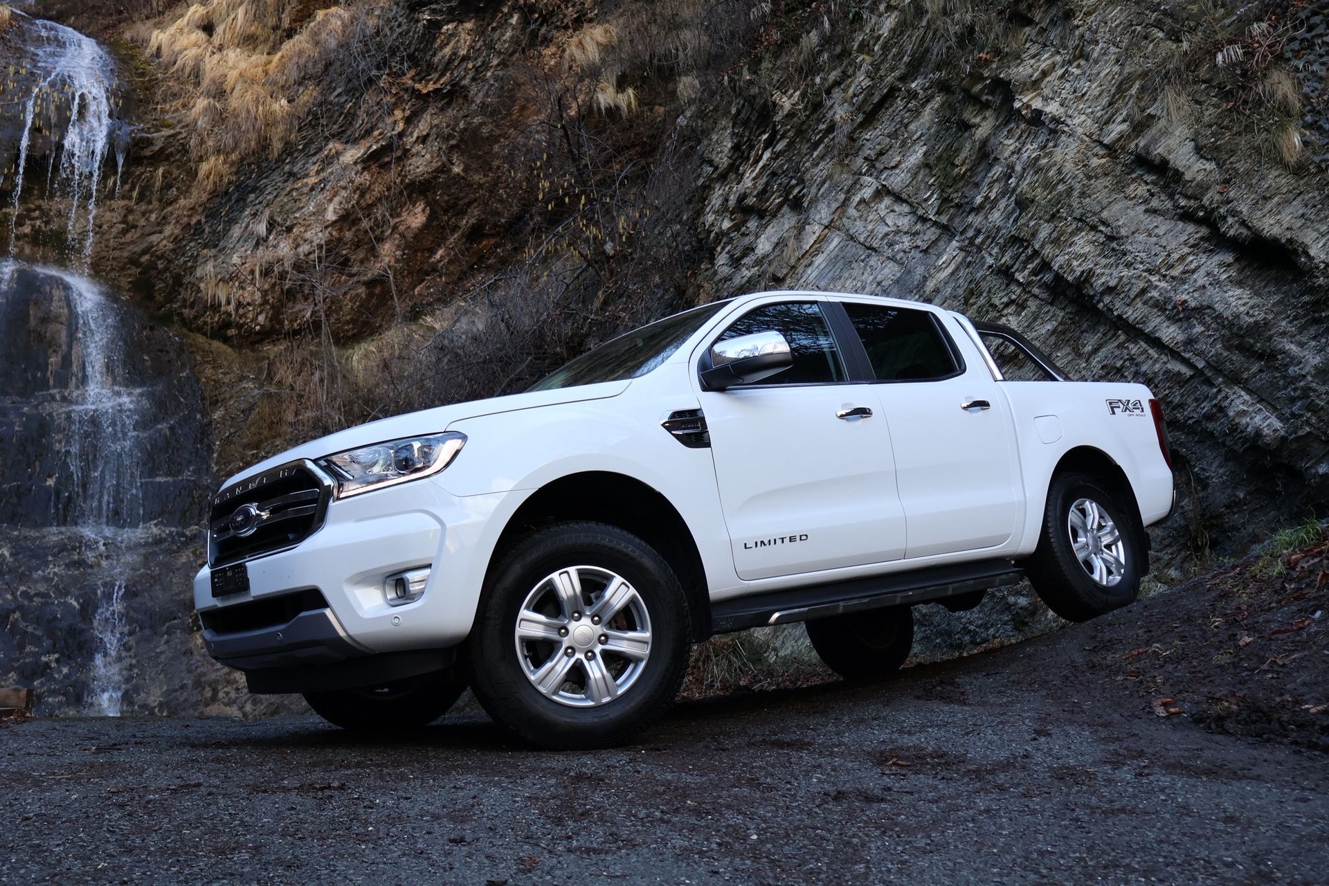 FORD Ranger Limited 2.0 Eco Blue 4x4 A-showroom-element-1