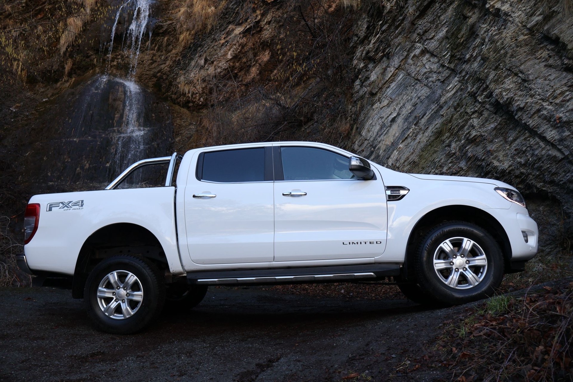 FORD Ranger Limited 2.0 Eco Blue 4x4 A-image-4