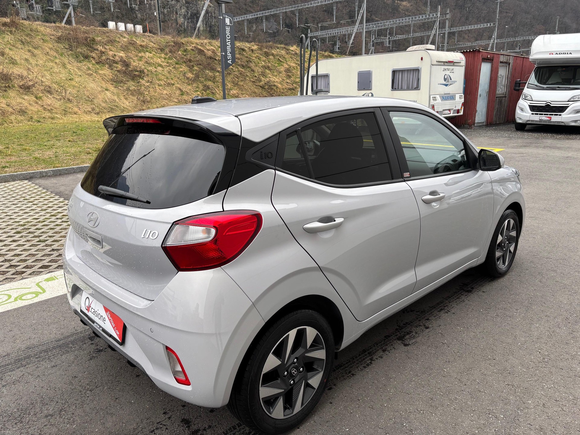 HYUNDAI i10 1.2 Amplia-image-6