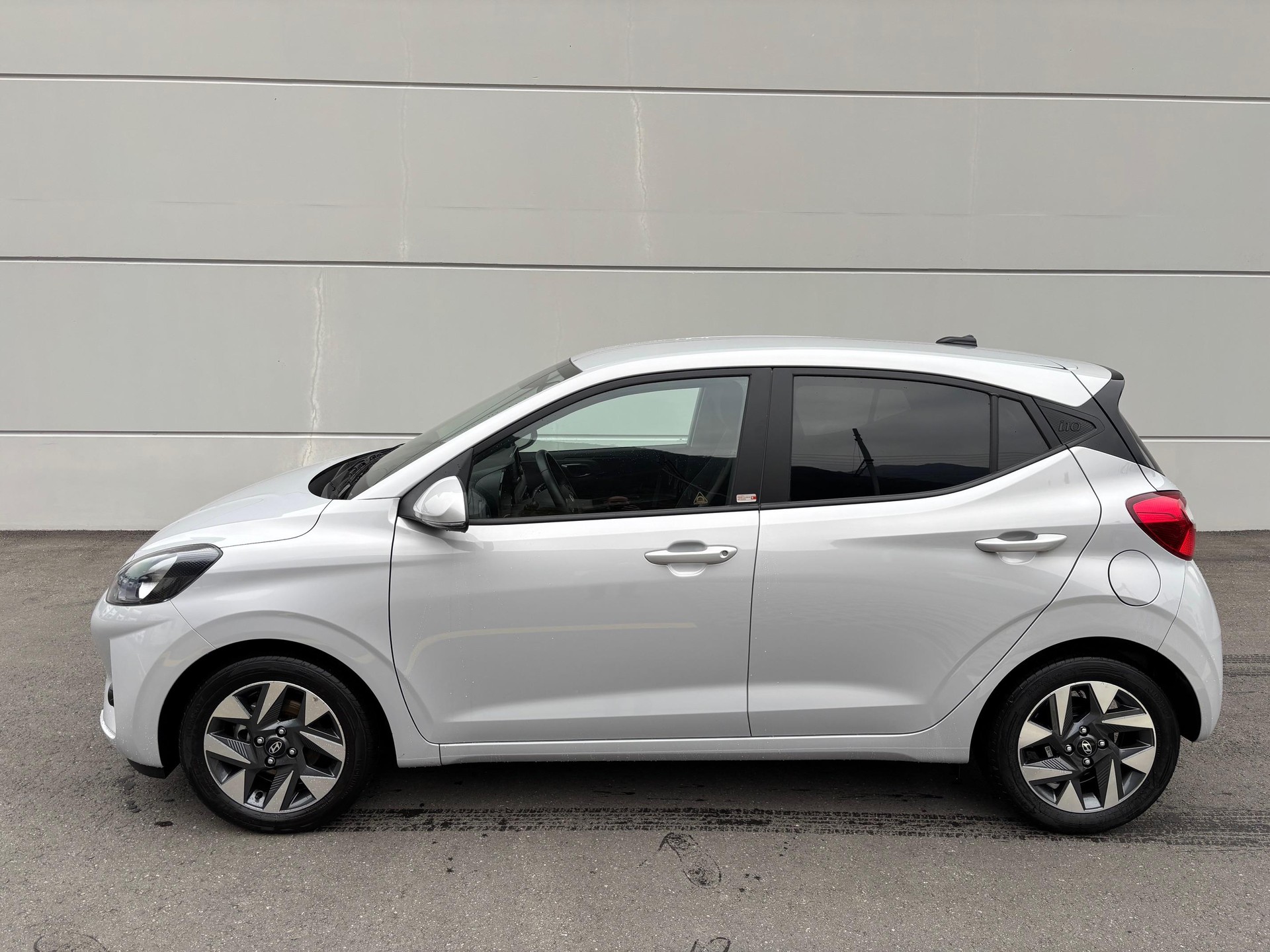 HYUNDAI i10 1.2 Amplia-image-3