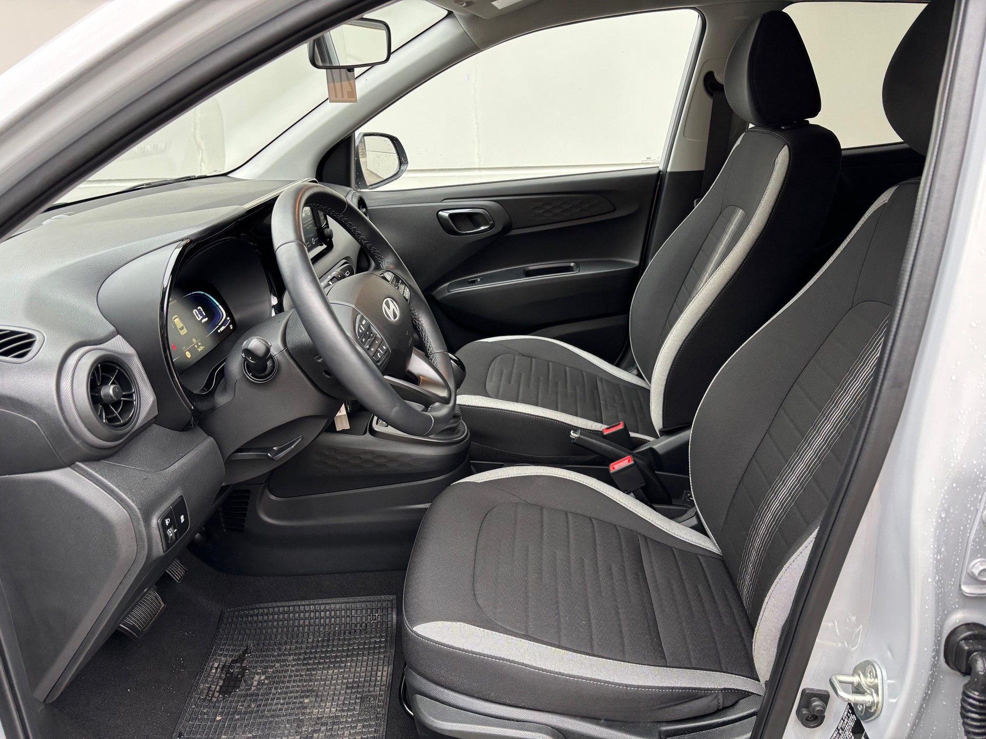 HYUNDAI i10 1.2 Amplia-image-7