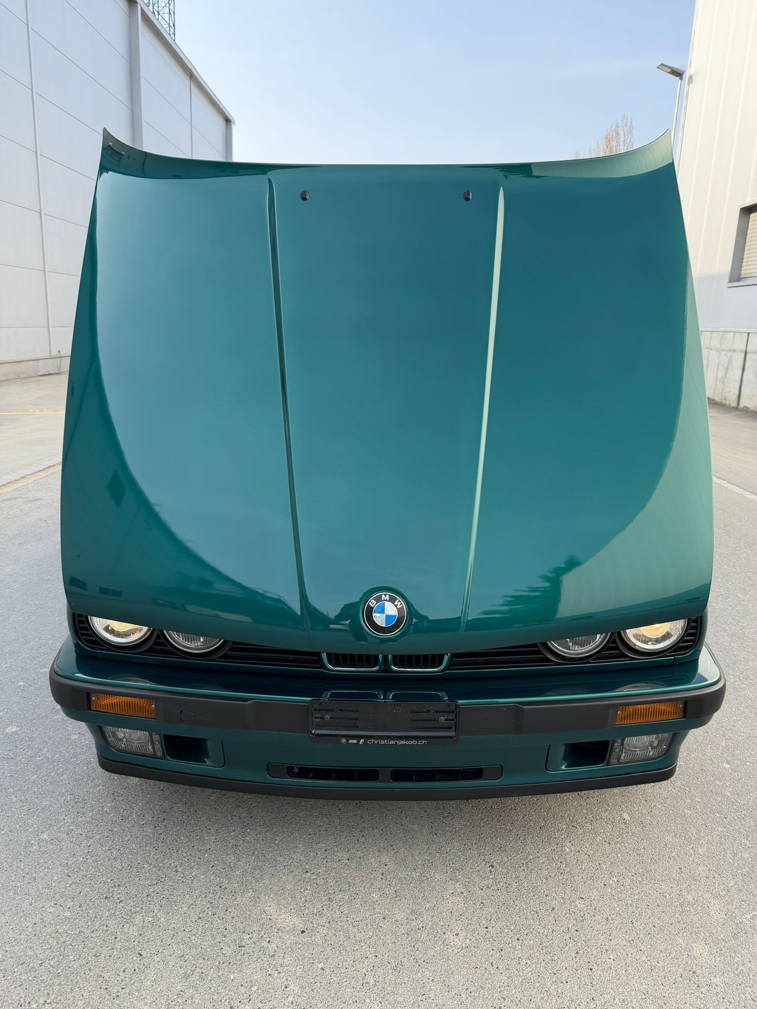 BMW 325i Cabrio-image-1
