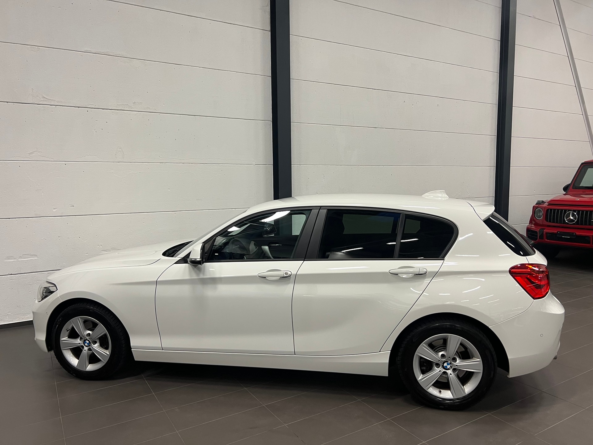BMW 120d xDrive Steptronic-image-11
