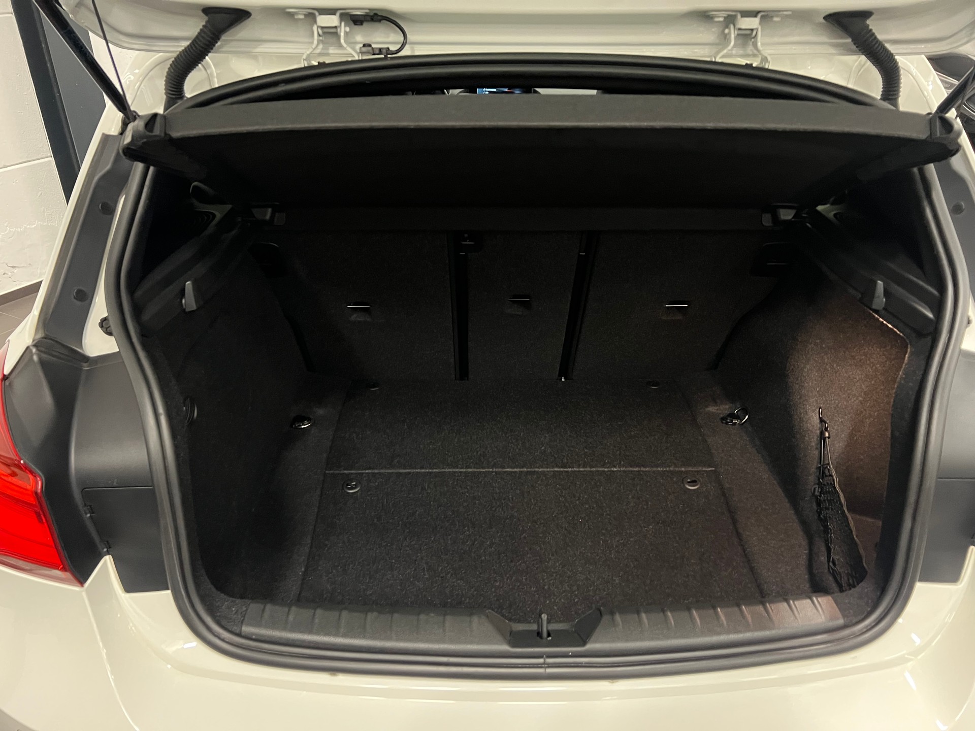 BMW 120d xDrive Steptronic-image-25
