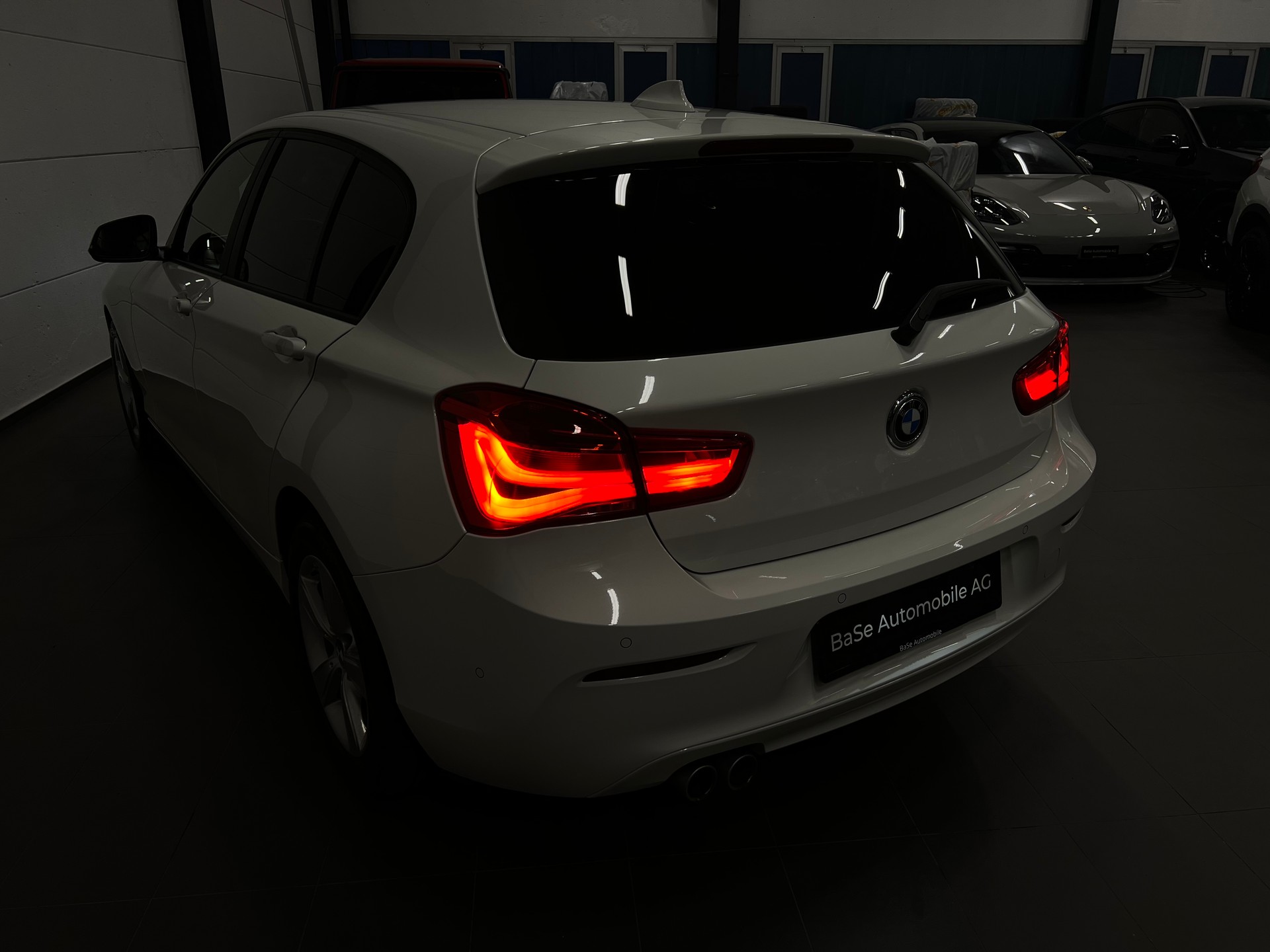 BMW 120d xDrive Steptronic-image-15