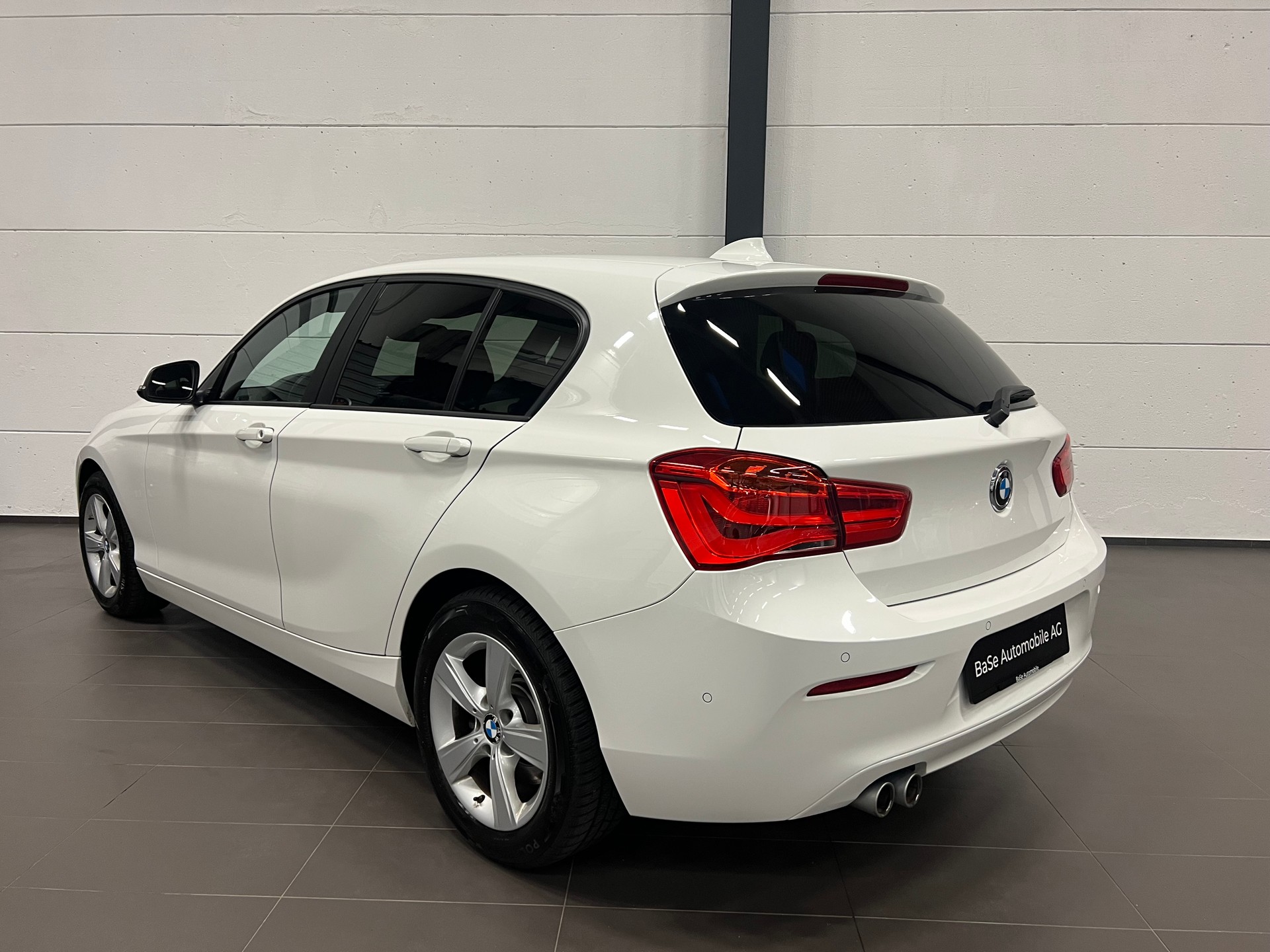 BMW 120d xDrive Steptronic-image-13