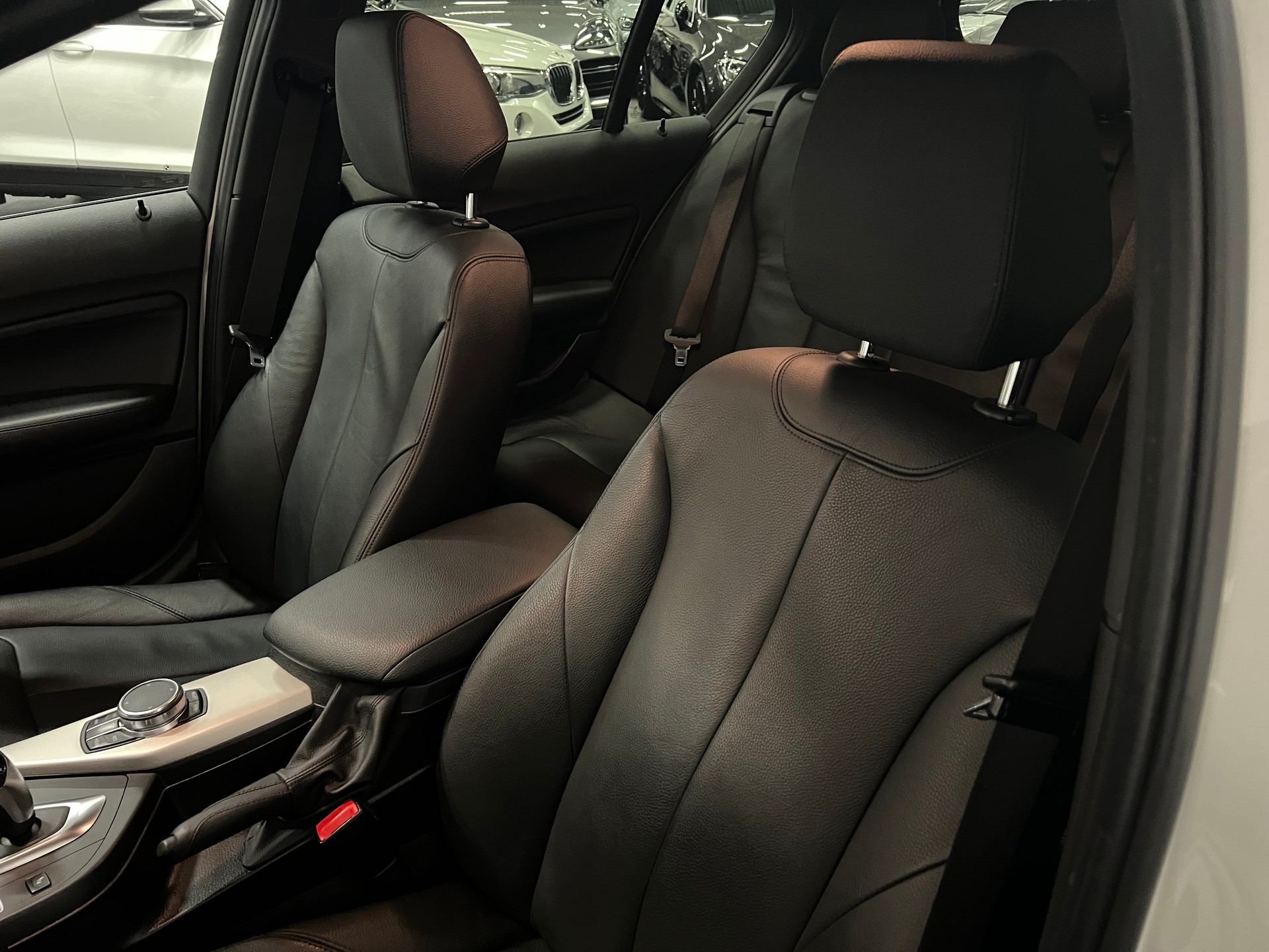 BMW 120d xDrive Steptronic-image-18