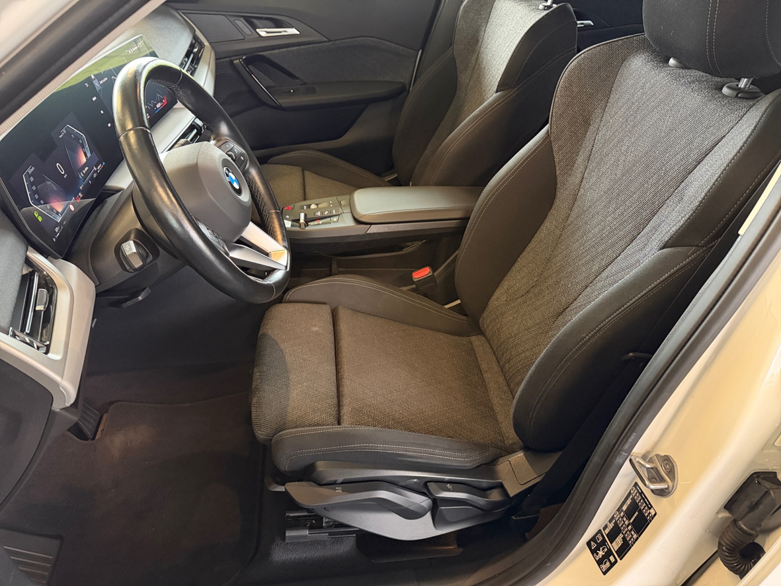 BMW X1 20d xDrive-image-8