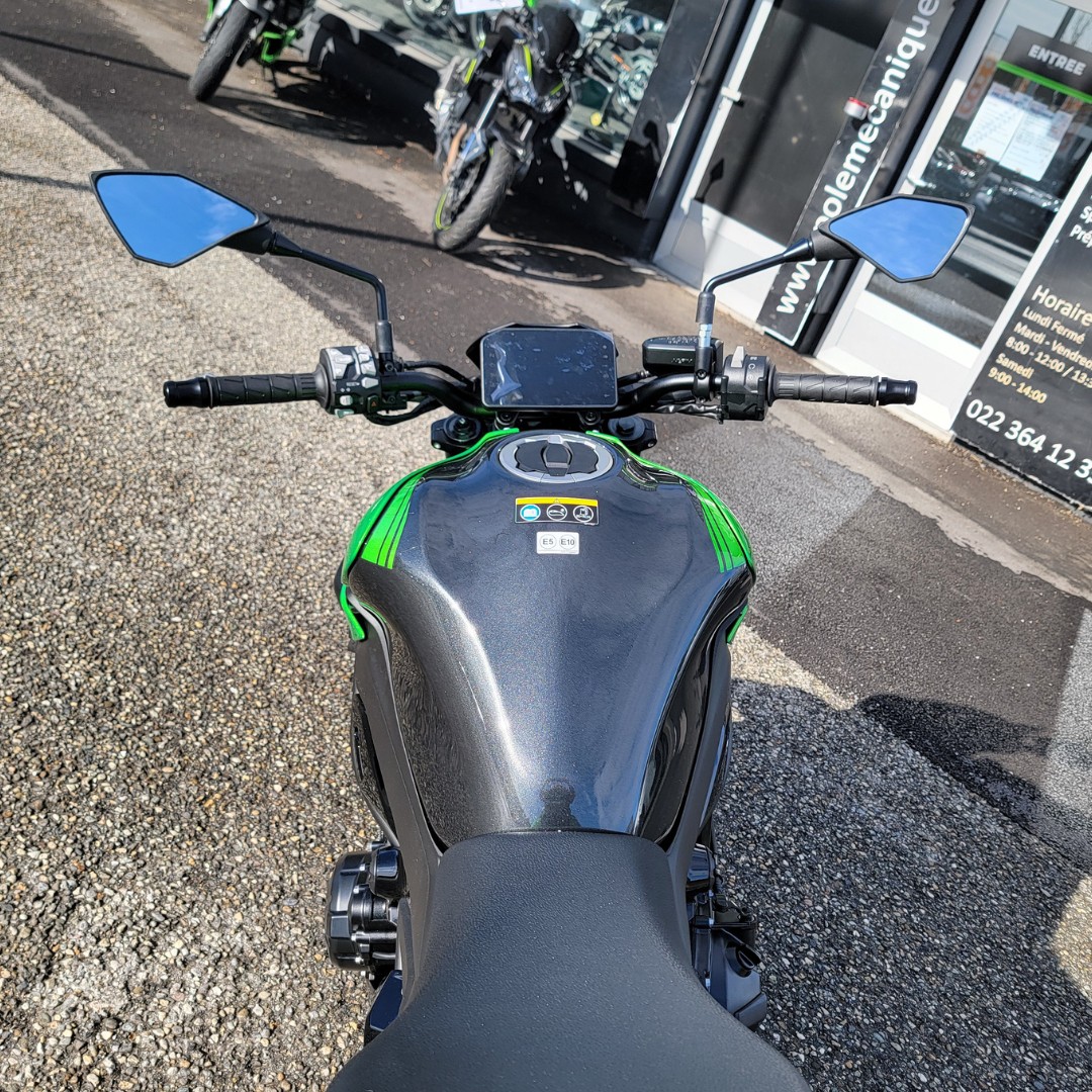 KAWASAKI Z 900-image-6