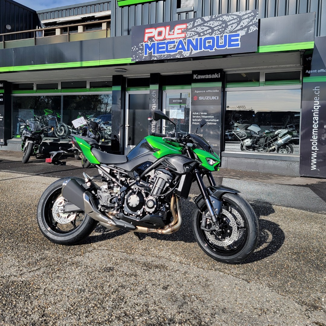 KAWASAKI Z 900-image-2