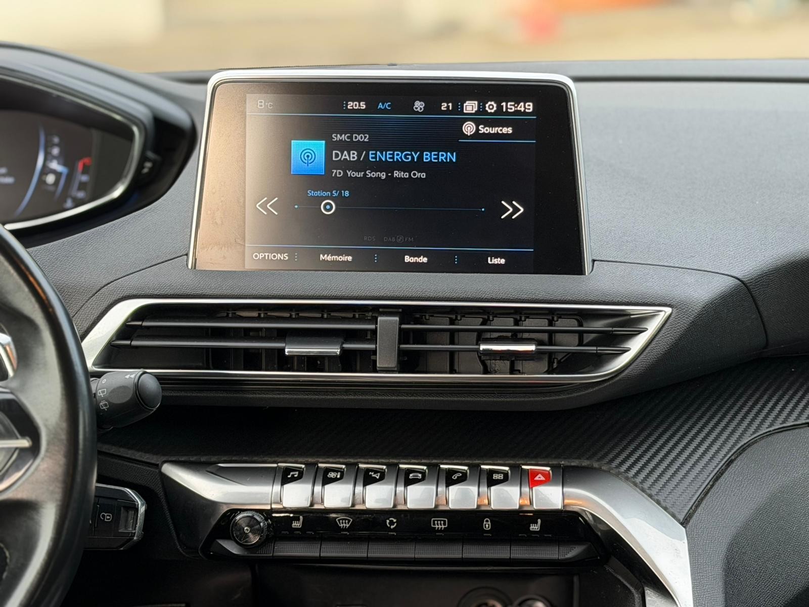 PEUGEOT 5008 1.2 Pure Tech Business Line EAT-image-7