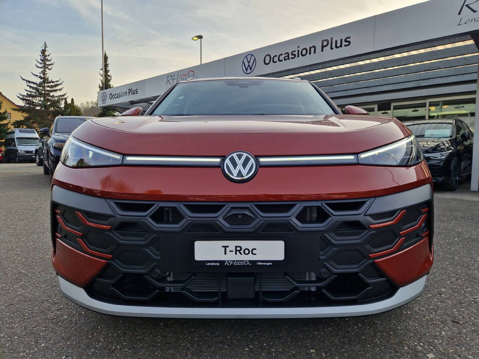 VW T-Roc 1.5 eTSI Style DSG-image-1