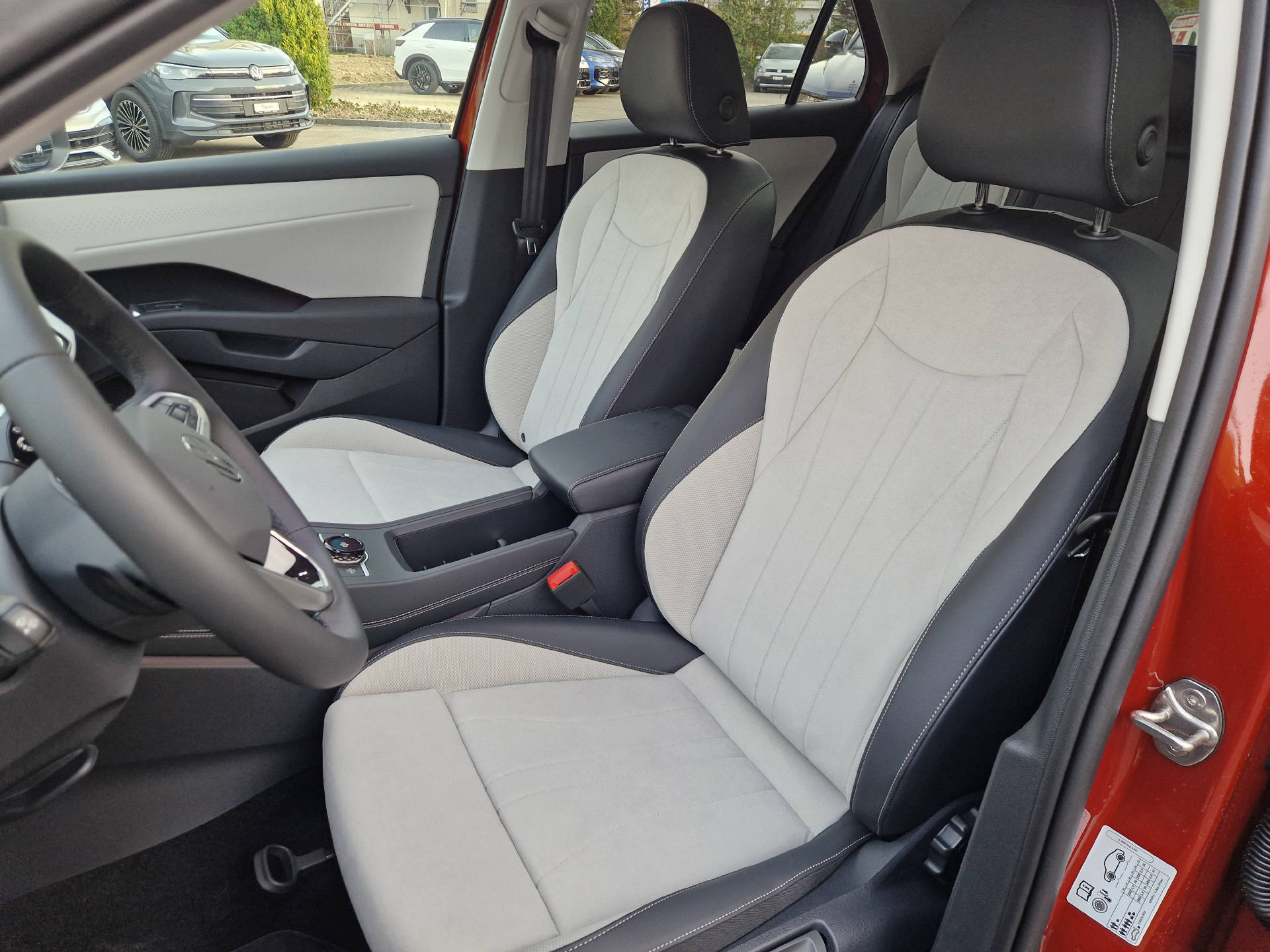 VW T-Roc 1.5 eTSI Style DSG-image-7