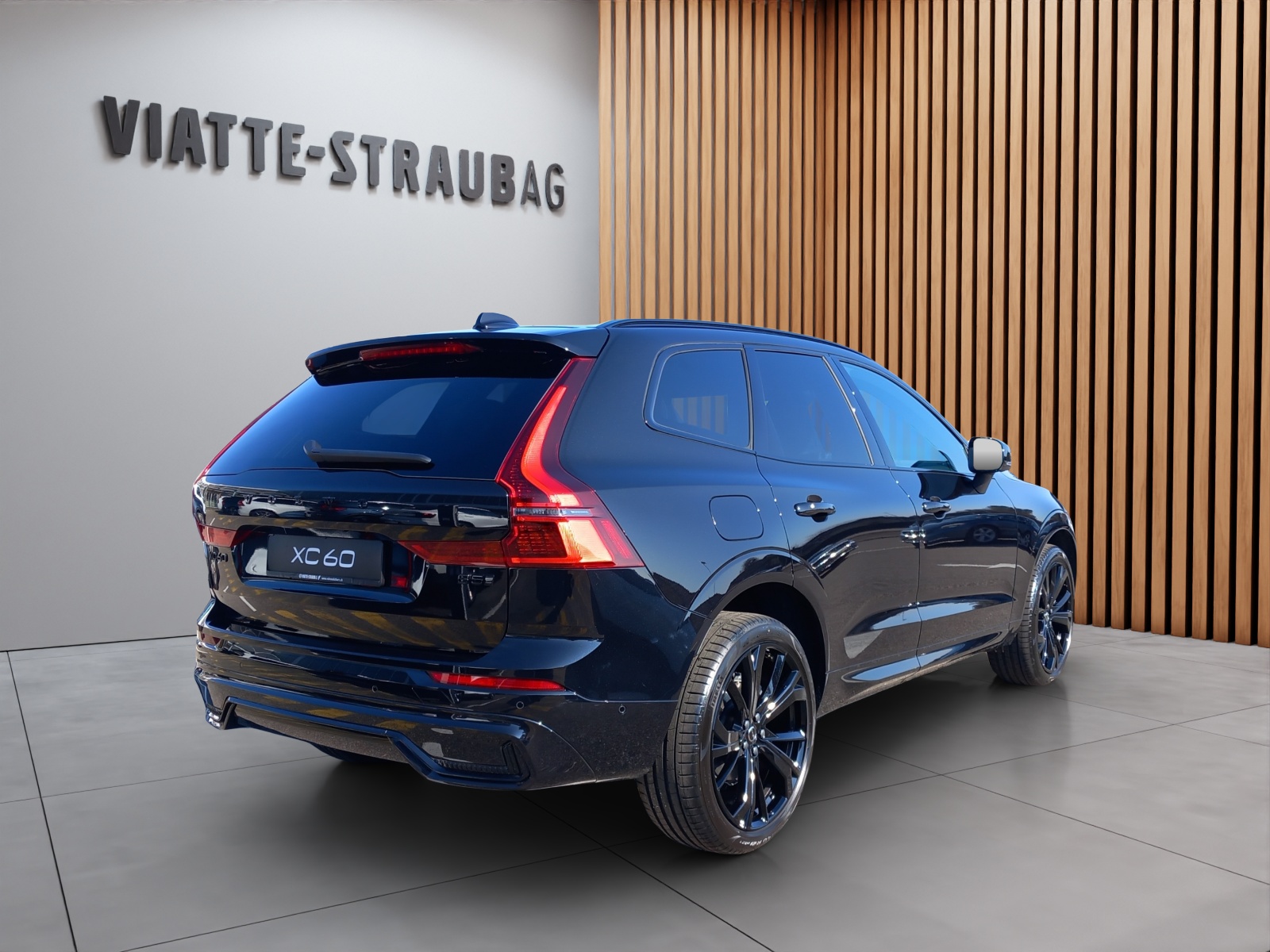 VOLVO XC60 2.0 B5 MH Black Edition AWD-image-7