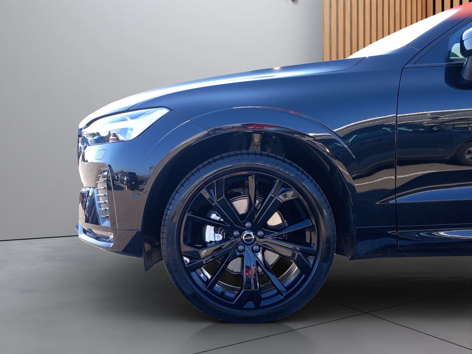 VOLVO XC60 2.0 B5 MH Black Edition AWD-image-8