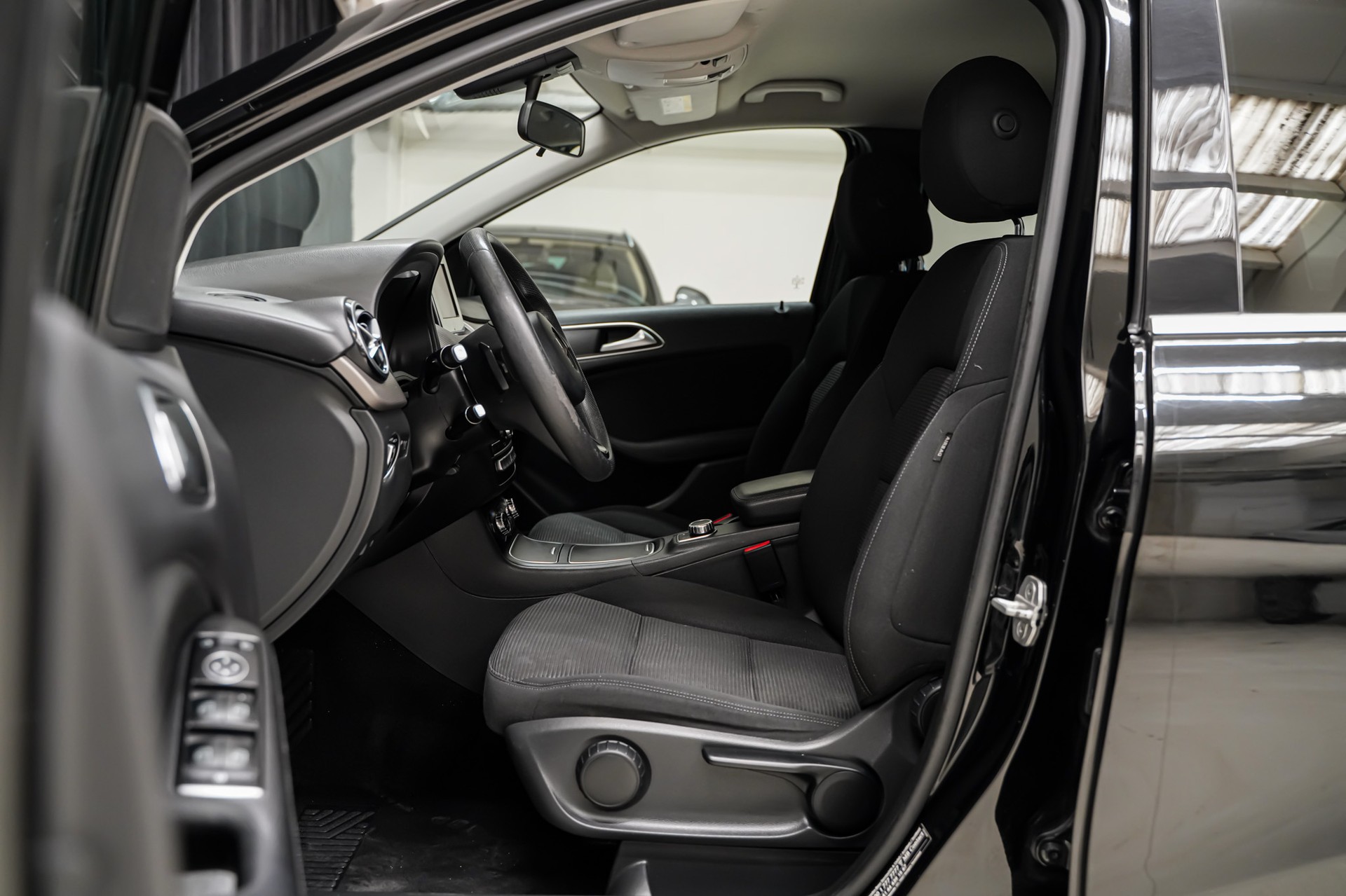 MERCEDES-BENZ B 180 CDI Urban 7G-DCT-image-10